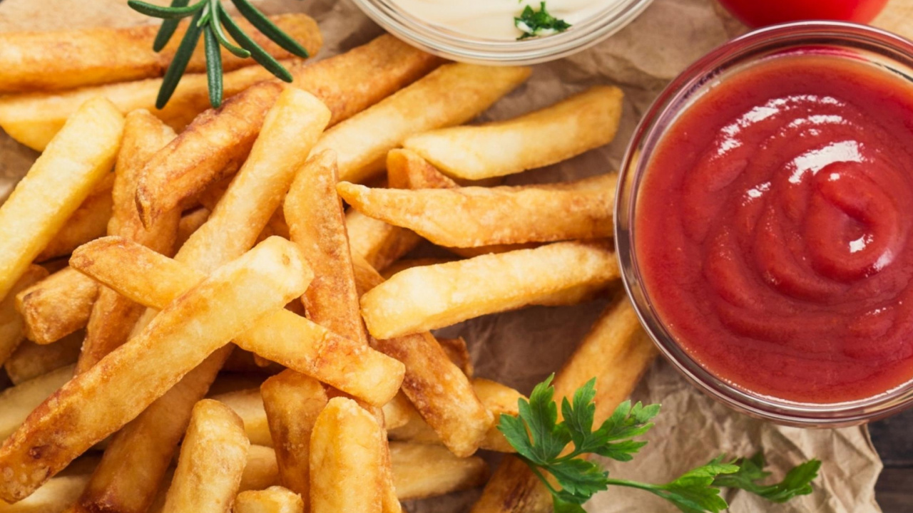 French Fries, Burger, French Fries Ketchup, Frying, Potato. Wallpaper in 1280x720 Resolution