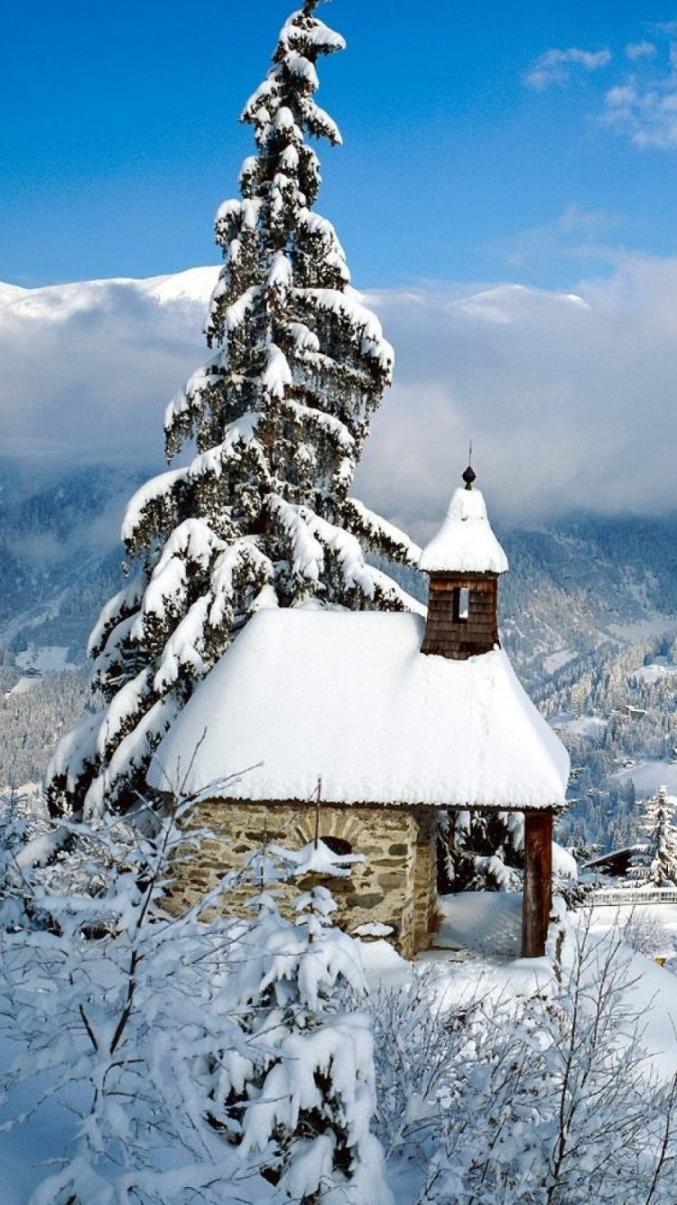 Brown Wooden House on Snow Covered Ground During Daytime. Wallpaper in 750x1334 Resolution
