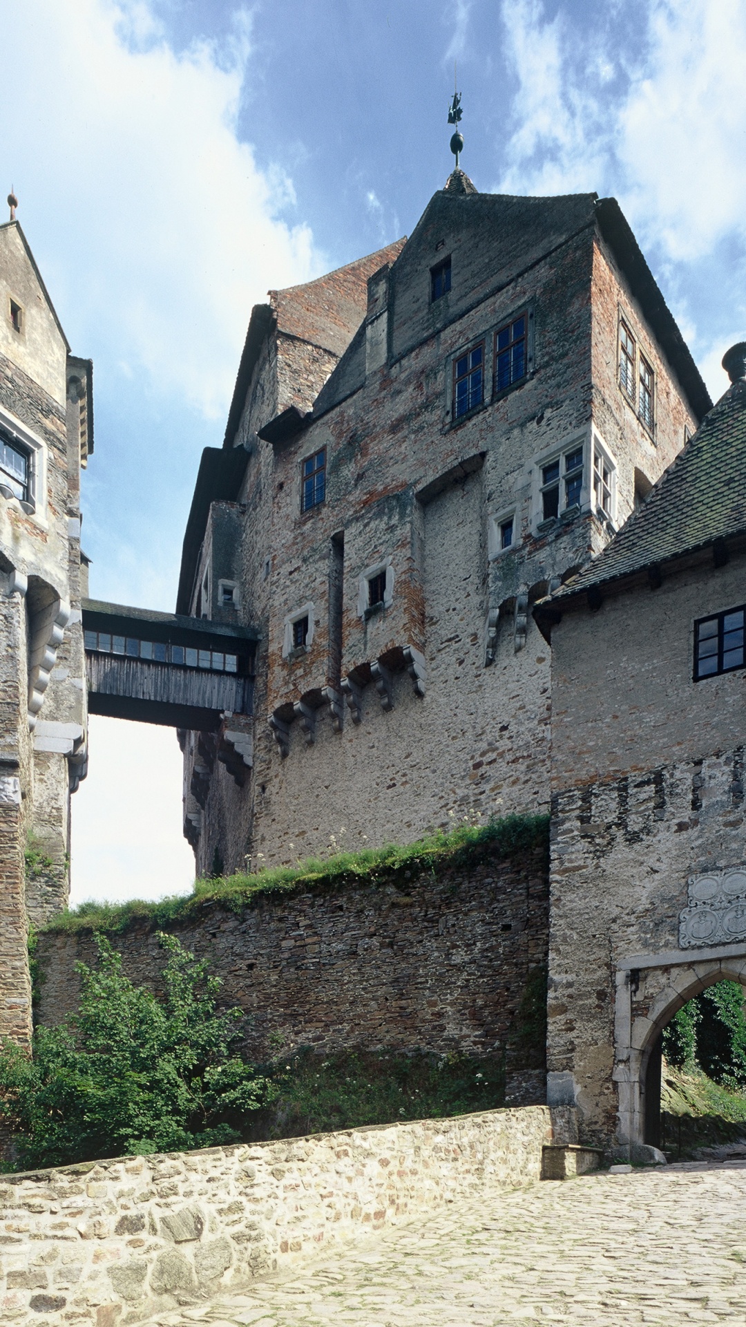 城堡, 防御工事, 中世纪建筑风格, 村庄, 旅游 壁纸 1080x1920 允许