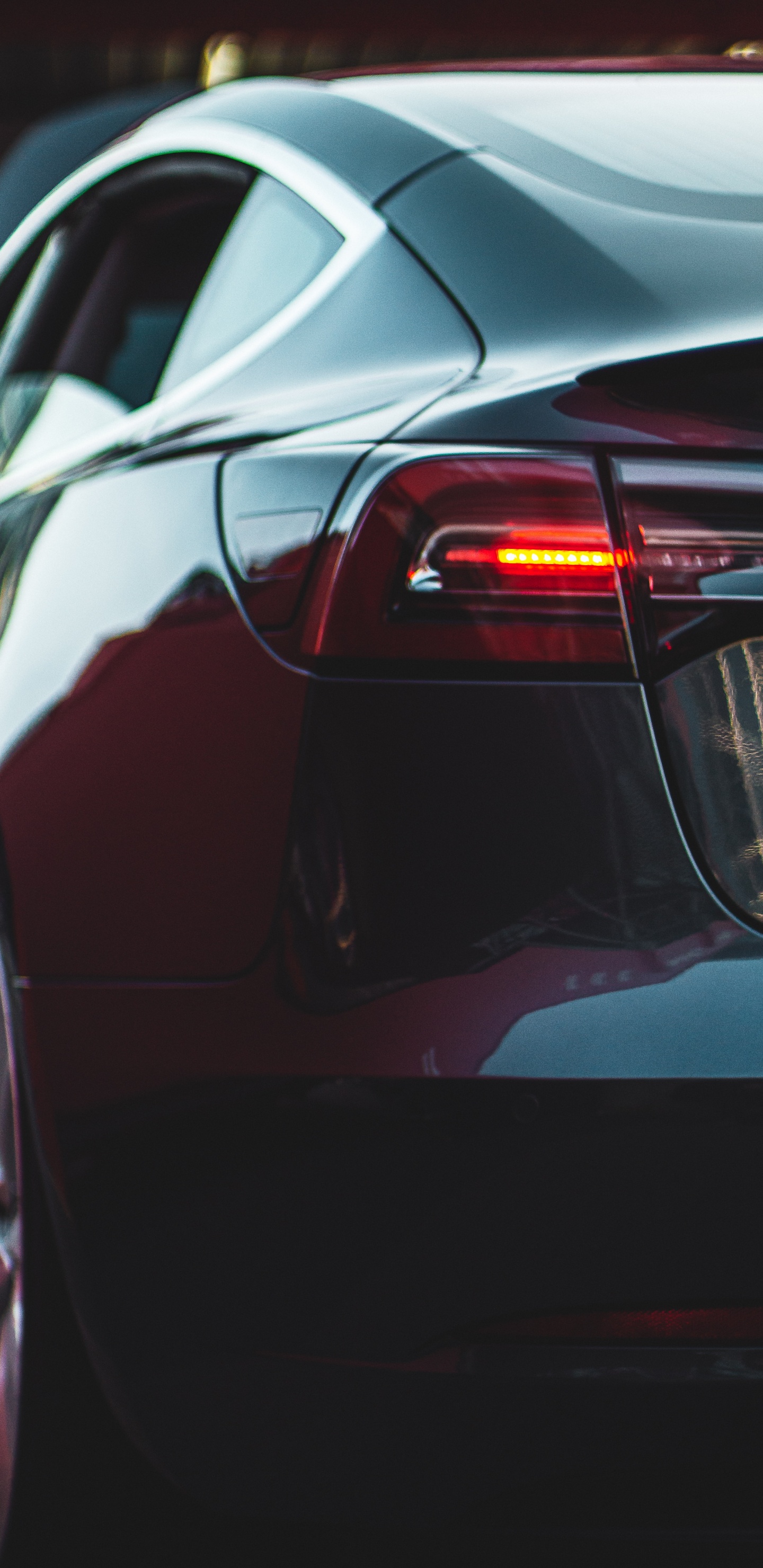 Red Car With White Light. Wallpaper in 1440x2960 Resolution