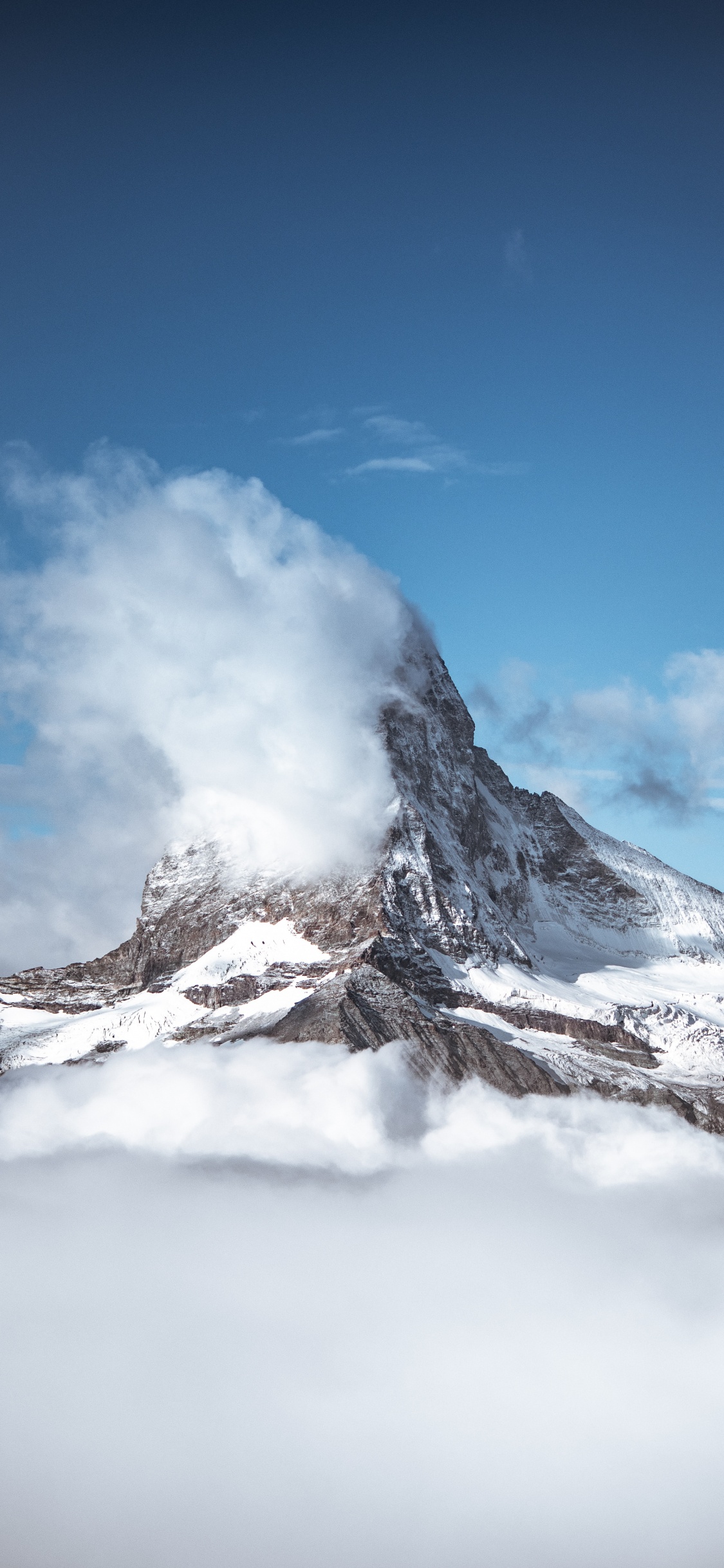 Bergkette, Schnee, Bergigen Landschaftsformen, Gletscher-landform, Cloud. Wallpaper in 1125x2436 Resolution