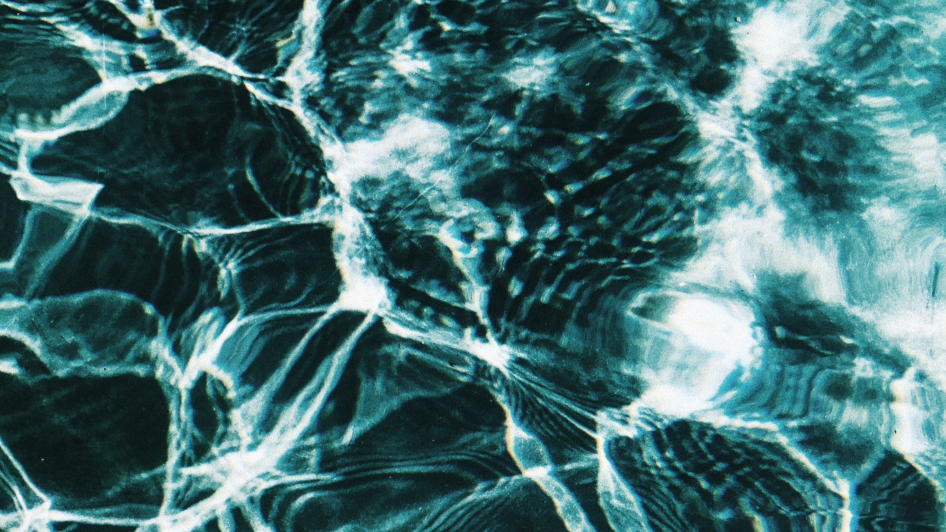 Blue and White Water During Daytime. Wallpaper in 1366x768 Resolution