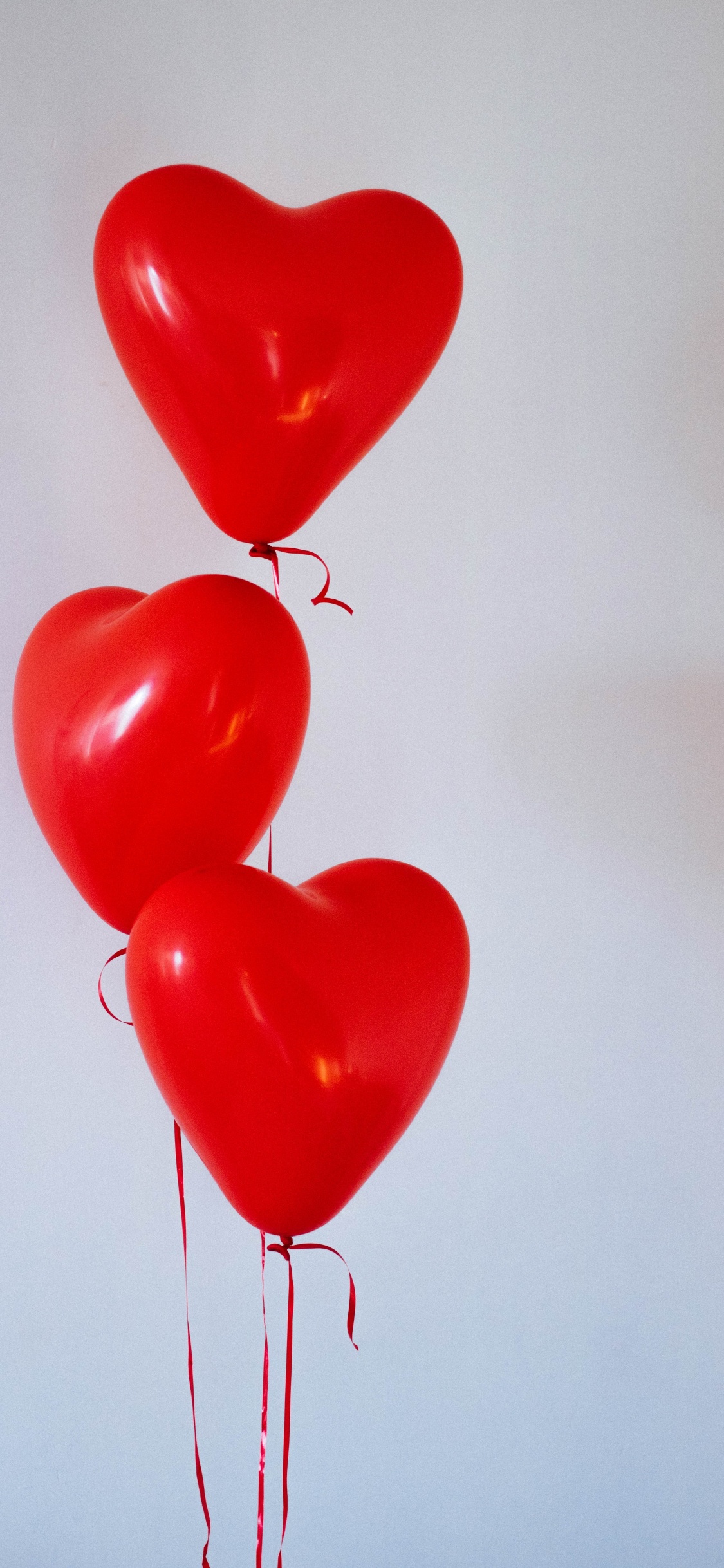 Balloon, Valentines Day, Heart, Red, Organ. Wallpaper in 1125x2436 Resolution