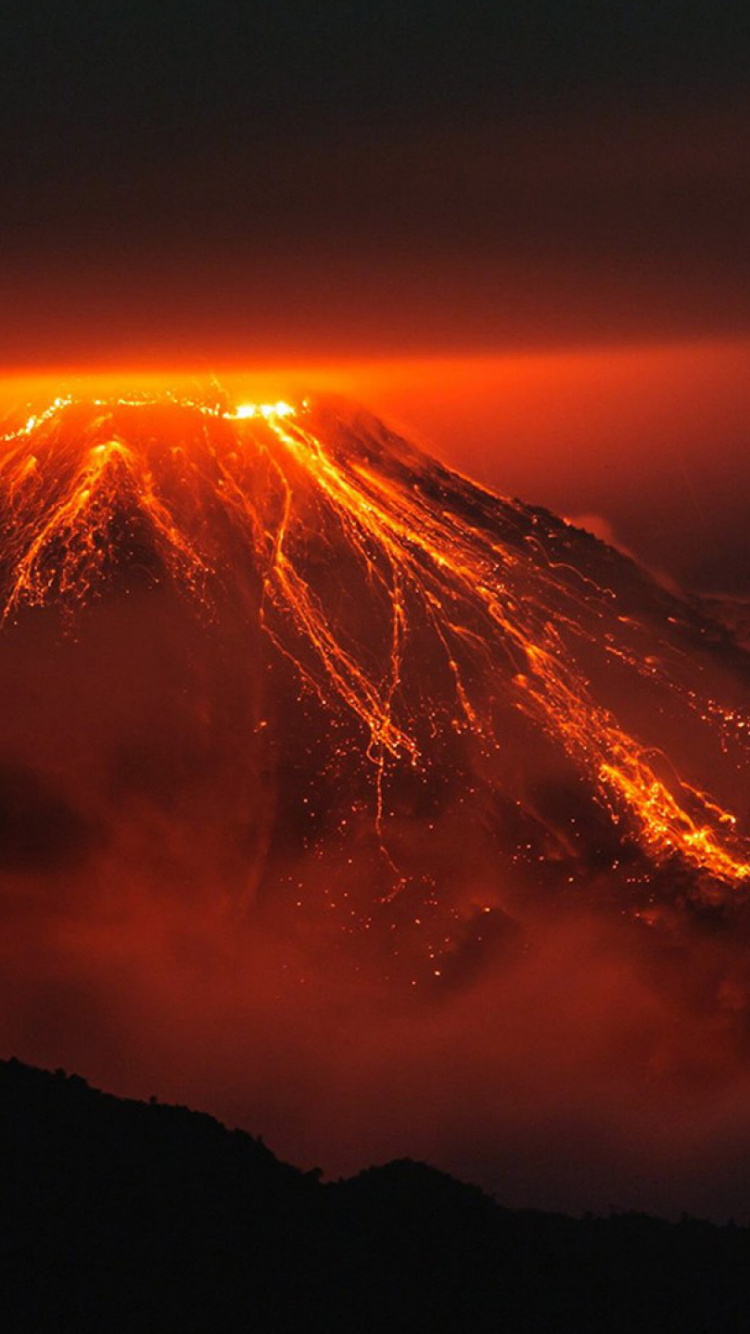 Silhouette of Mountain During Sunset. Wallpaper in 750x1334 Resolution