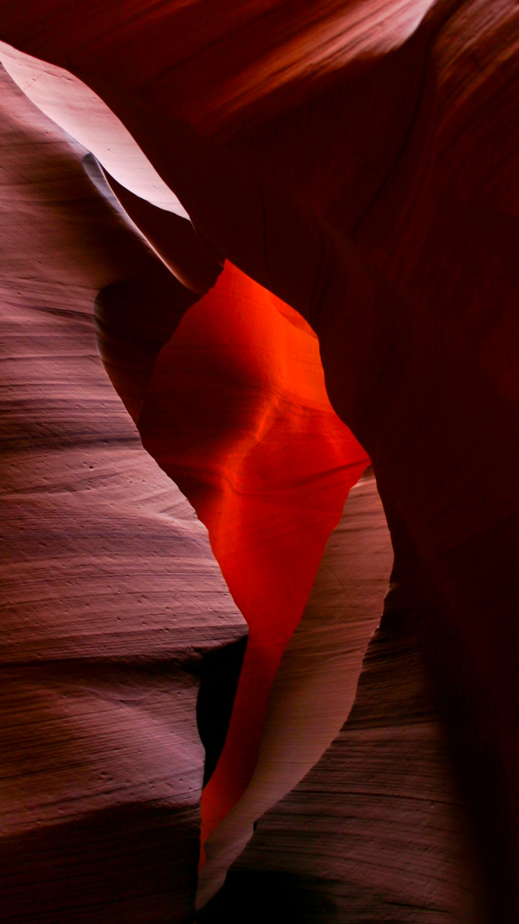 Antelope Canyon, Blütenblatt, Orange, Farbtöne Und Schattierungen, Naturmaterialien. Wallpaper in 750x1334 Resolution
