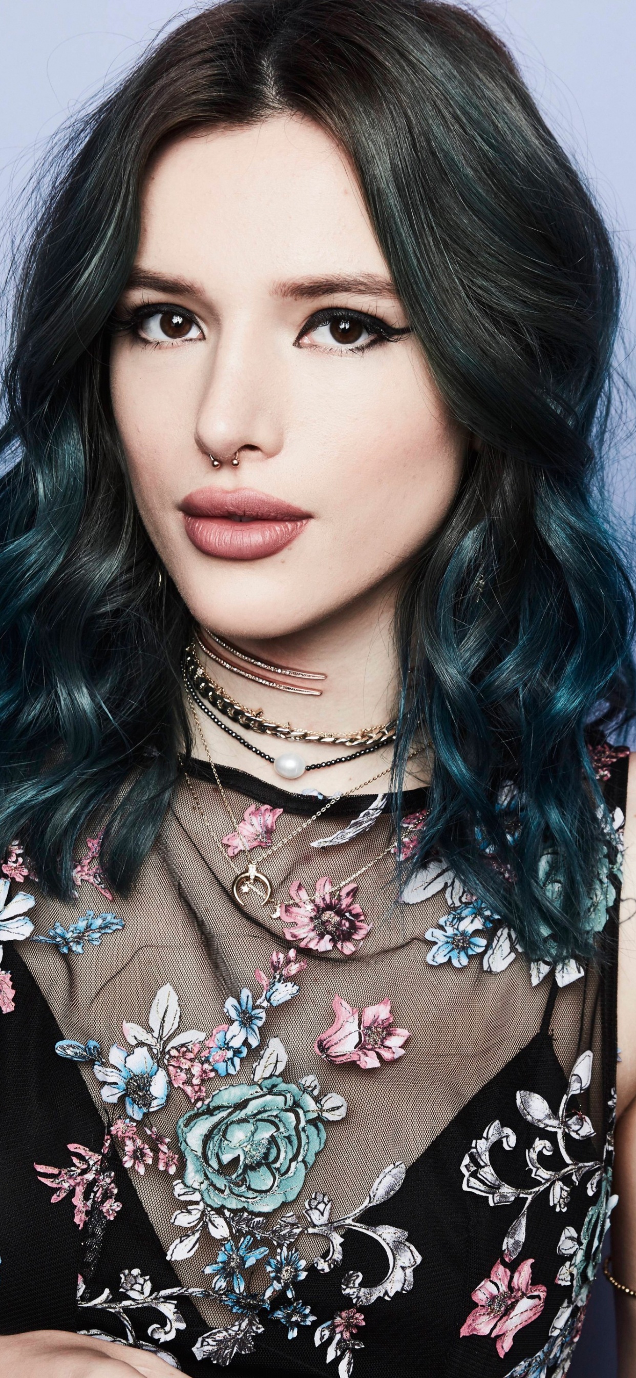 Bella Thorne Dyed Hair, Bella Thorne, Big Love, Hair, Celebrity. Wallpaper in 1242x2688 Resolution