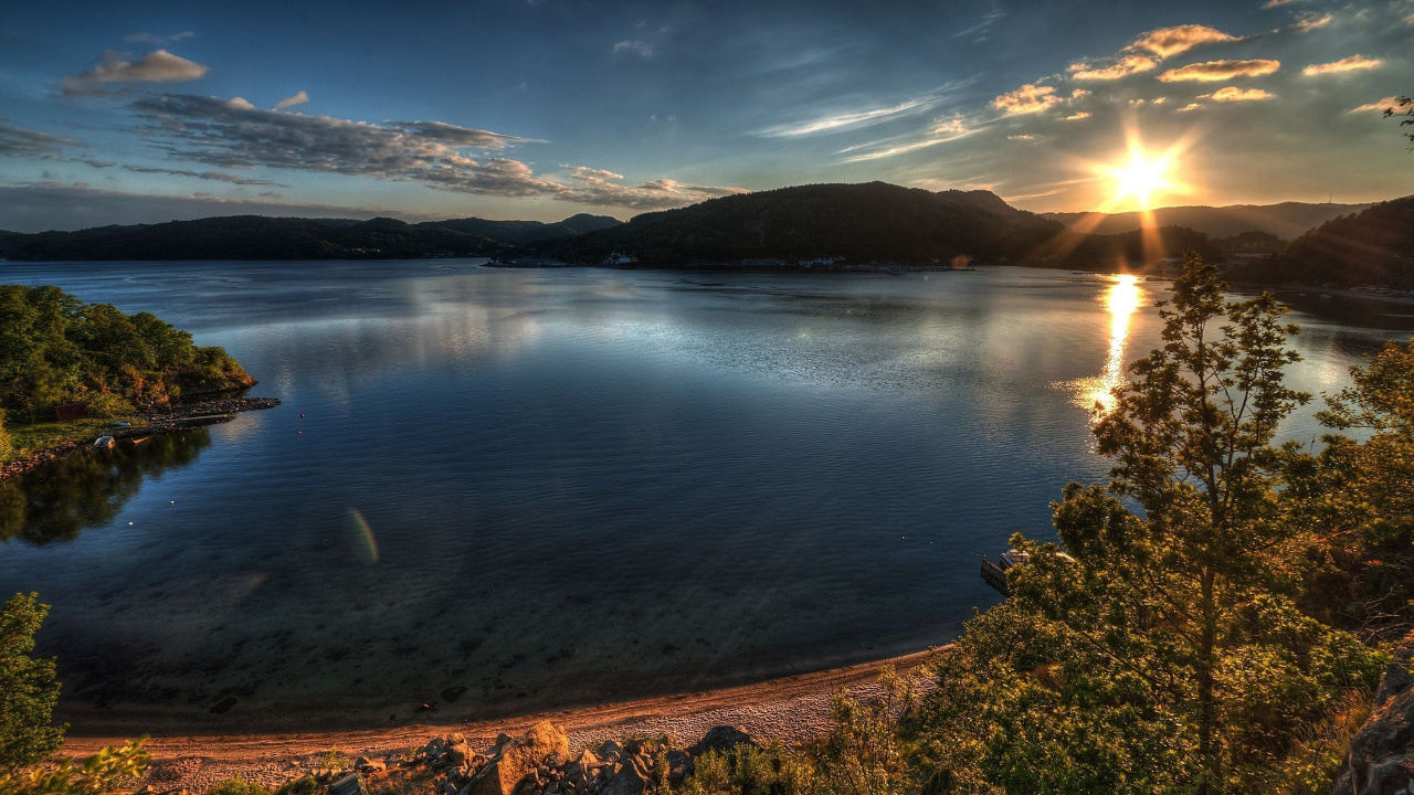Body of Water Near Trees During Daytime. Wallpaper in 1280x720 Resolution