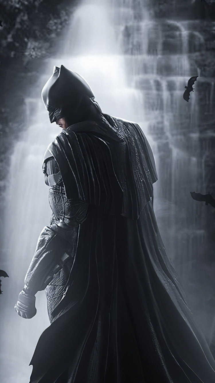 Femme en Robe Noire en Photographie en Niveaux de Gris. Wallpaper in 750x1334 Resolution