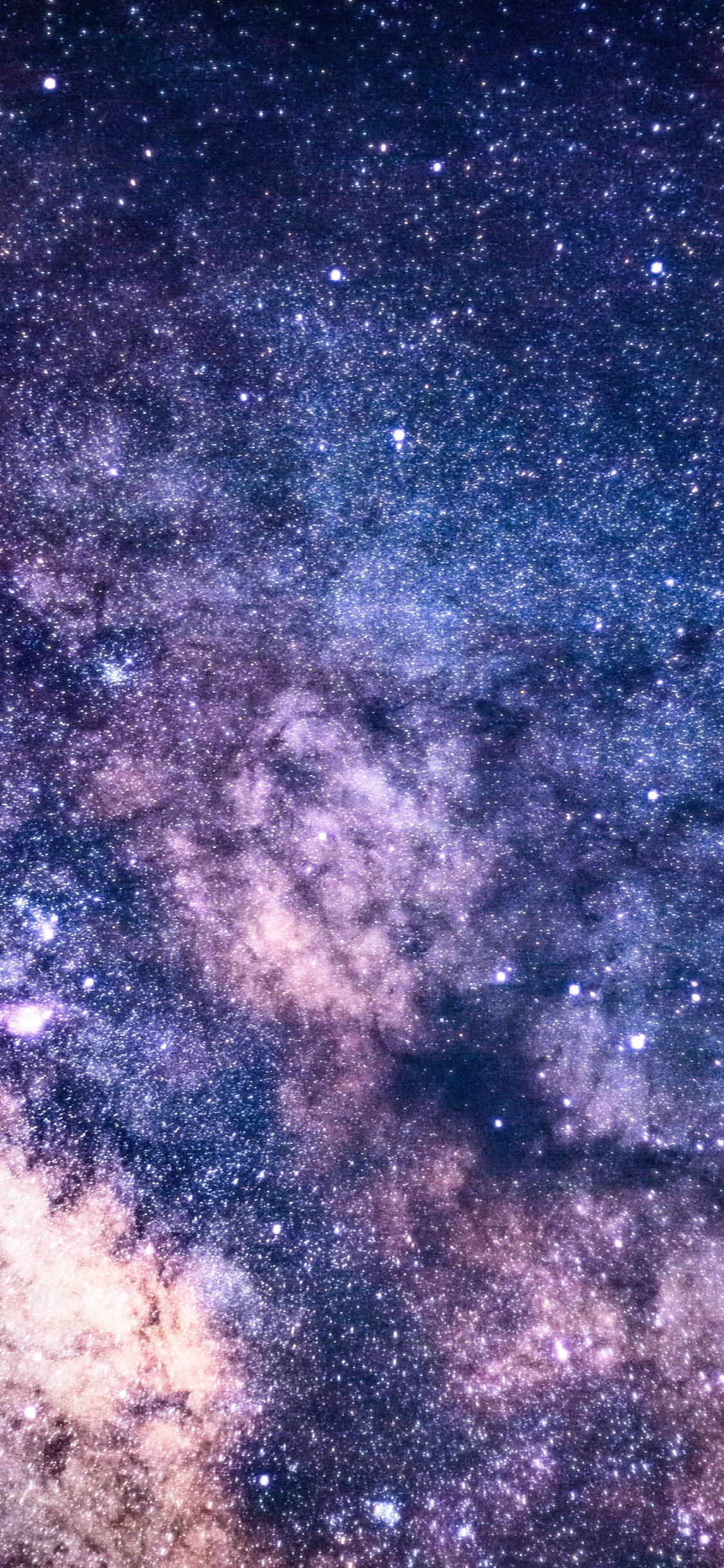 Blue and White Starry Night Sky. Wallpaper in 1125x2436 Resolution