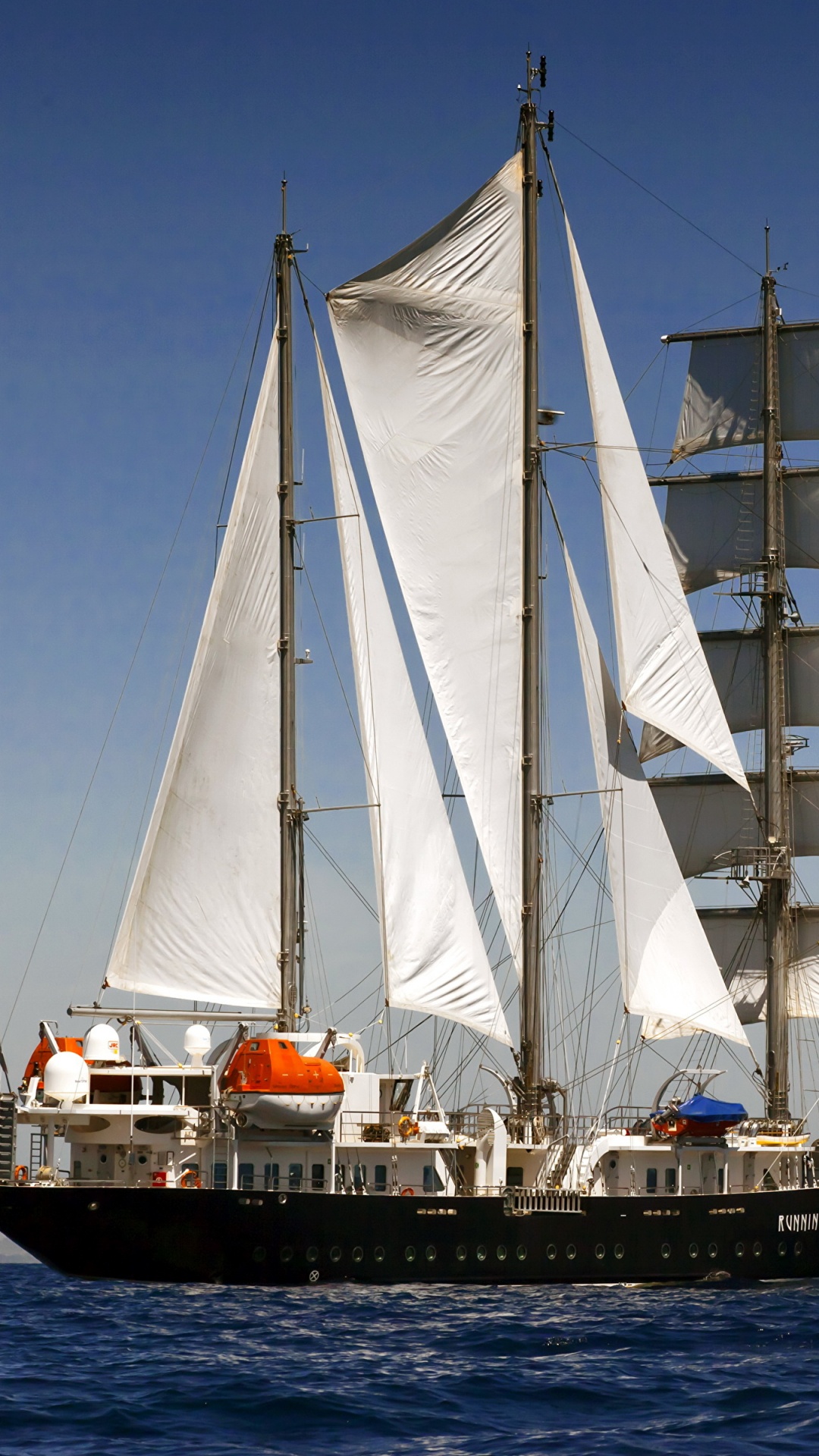 Brown and White Sail Boat on Sea During Daytime. Wallpaper in 1080x1920 Resolution