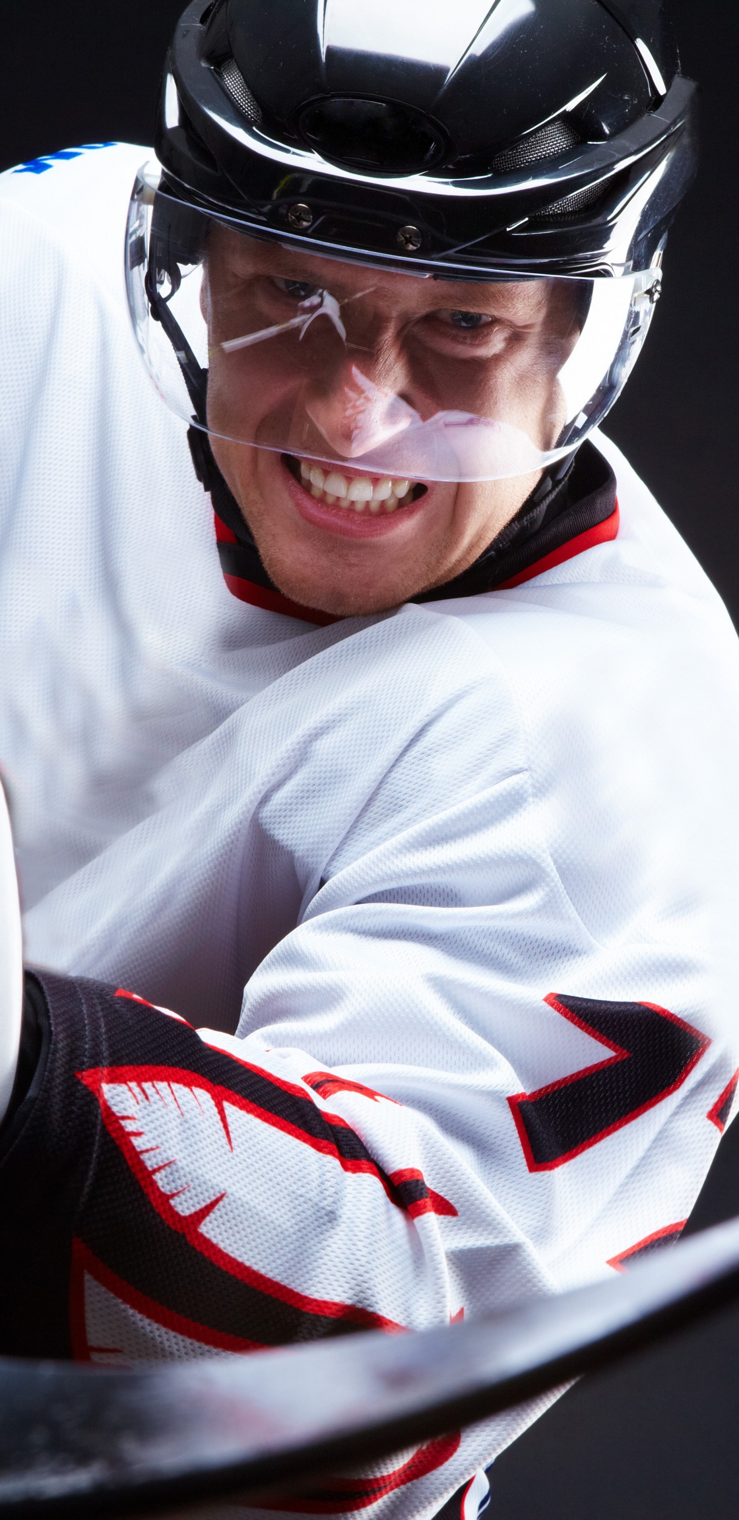 Man in White and Red Long Sleeve Shirt Wearing Black Helmet. Wallpaper in 1440x2960 Resolution