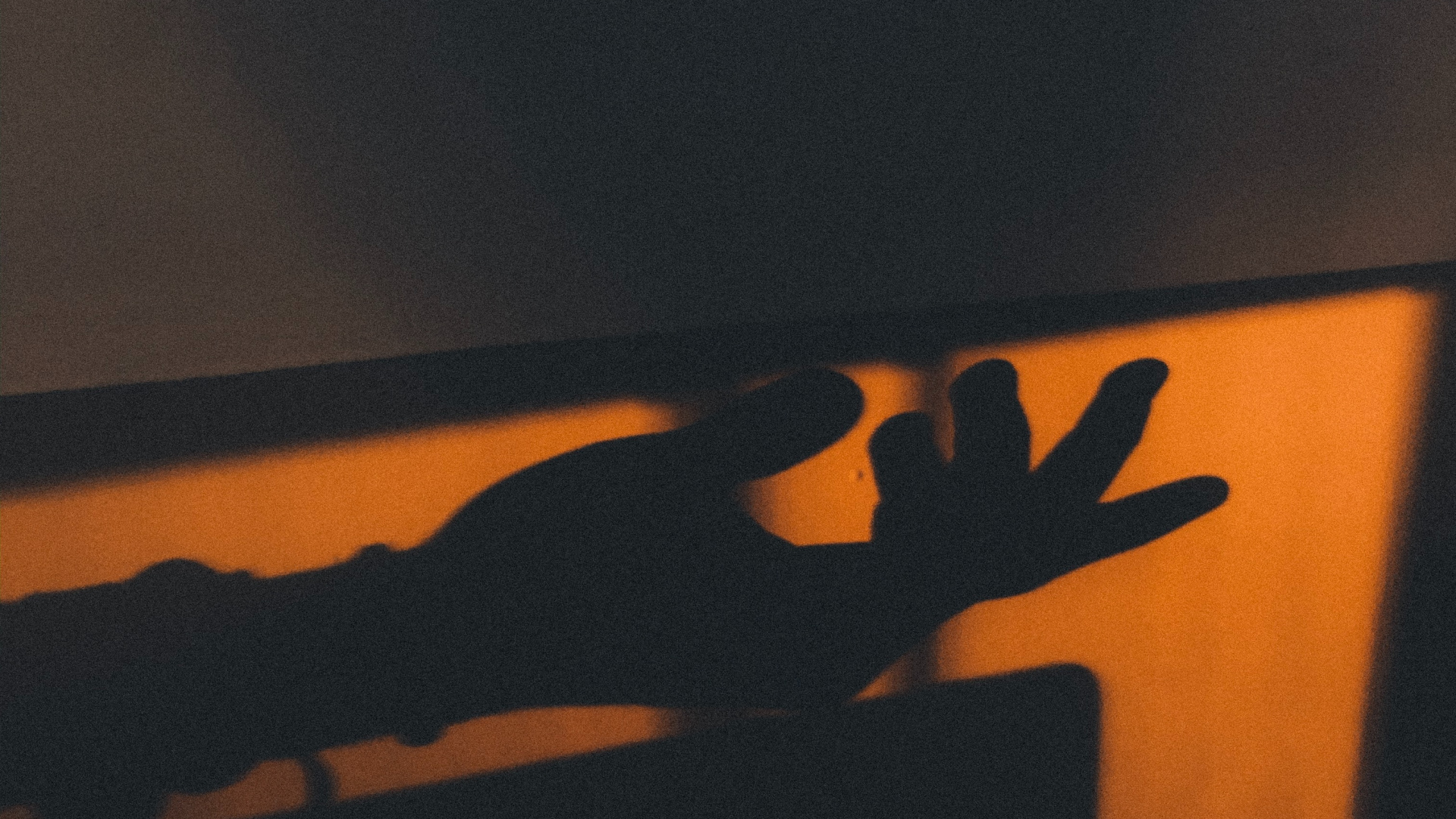 Black and Brown Wooden Board. Wallpaper in 1920x1080 Resolution