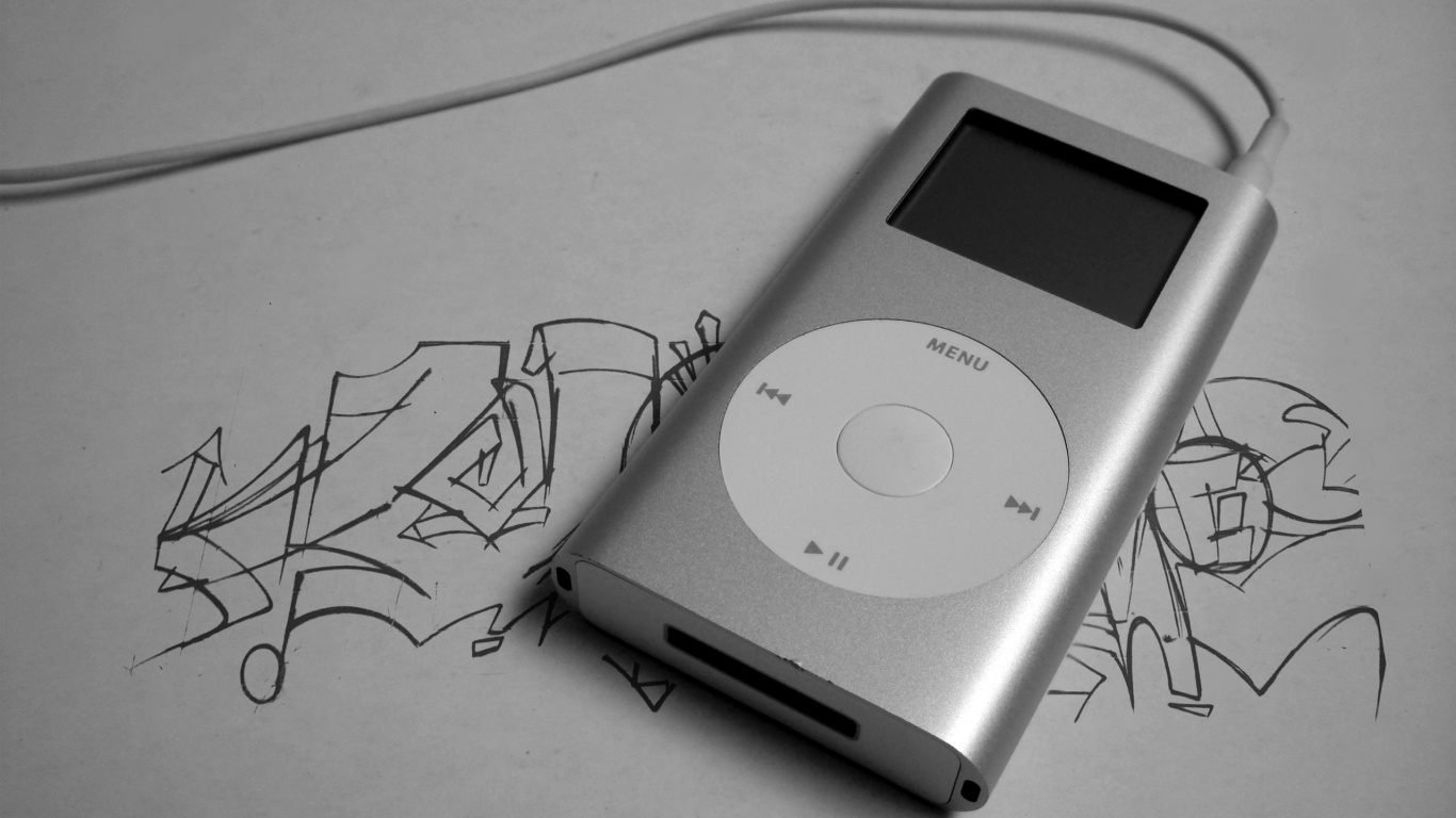 Silver Ipod Nano 4 th Gen. Wallpaper in 1366x768 Resolution