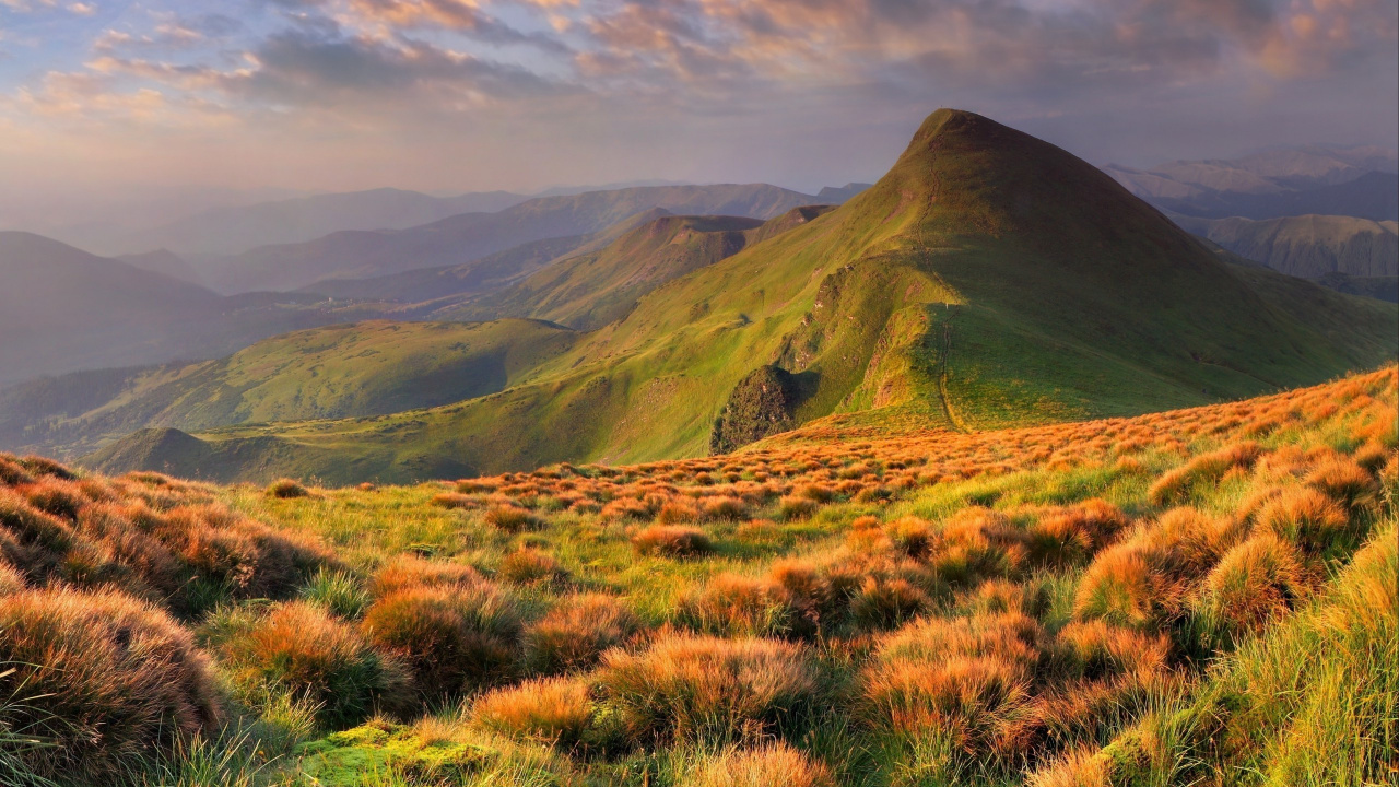 Green Grass Field and Mountain During Daytime. Wallpaper in 1280x720 Resolution