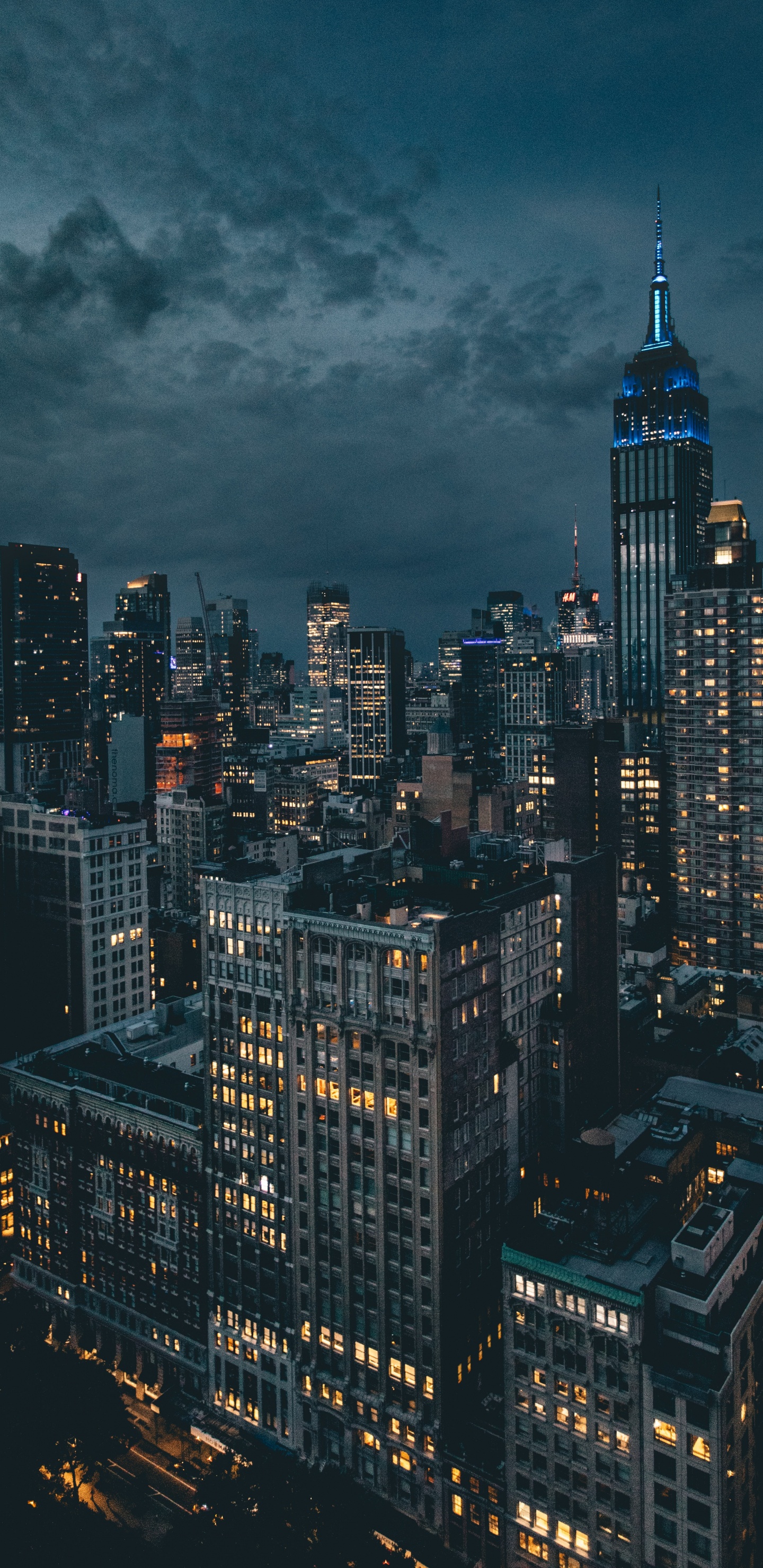New Yorker Nachthimmel, Empire State Building, Nacht, Gebäude, Skyline. Wallpaper in 1440x2960 Resolution