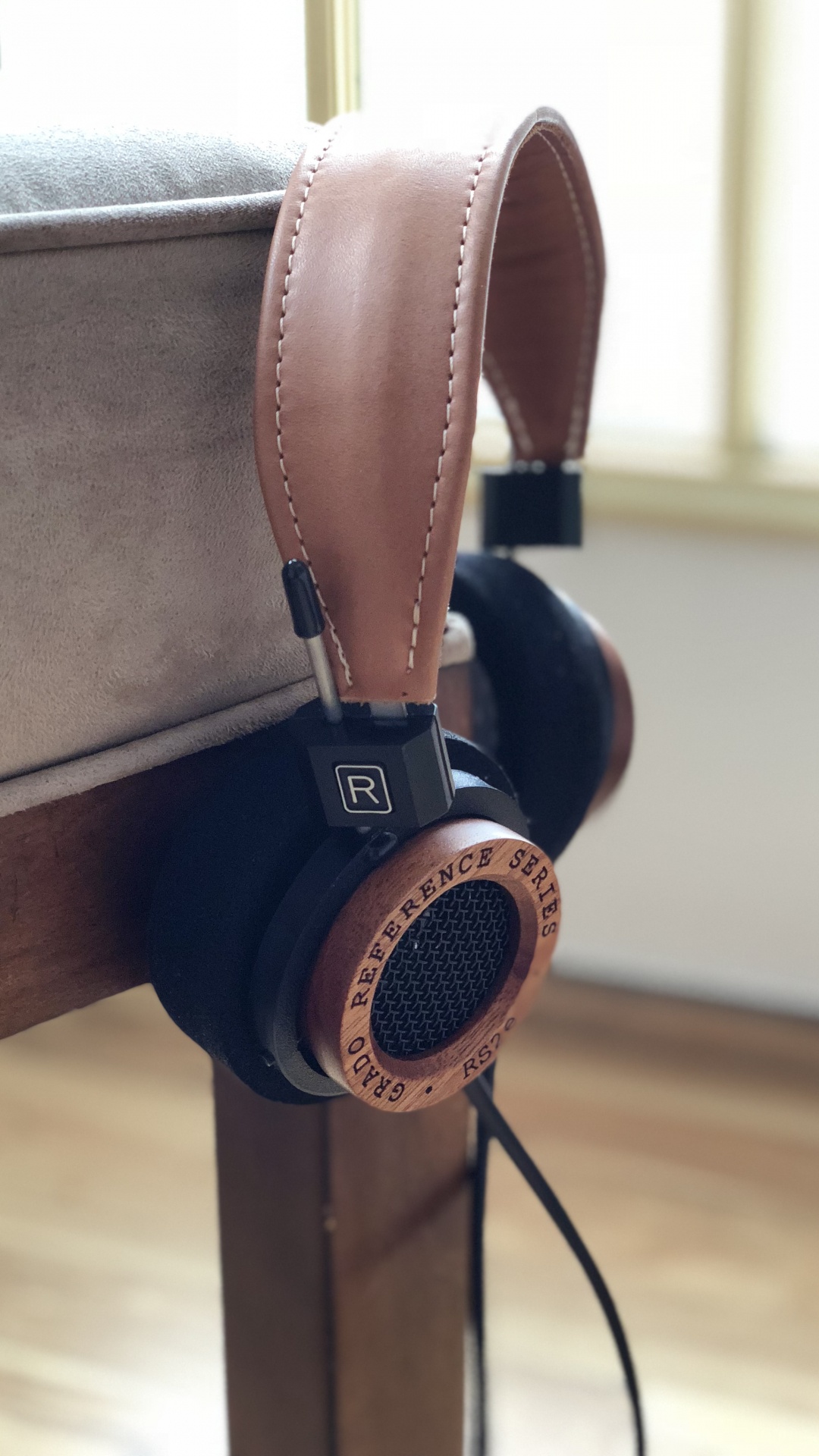 Auriculares, la Señal de Audio, Equipo de Audio, Gadget, Dispositivo Electrónico. Wallpaper in 1080x1920 Resolution