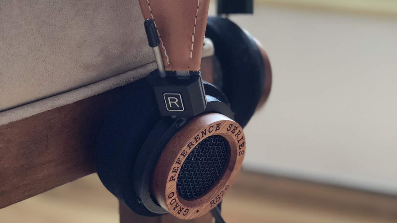 Auriculares, la Señal de Audio, Equipo de Audio, Gadget, Dispositivo Electrónico. Wallpaper in 1280x720 Resolution