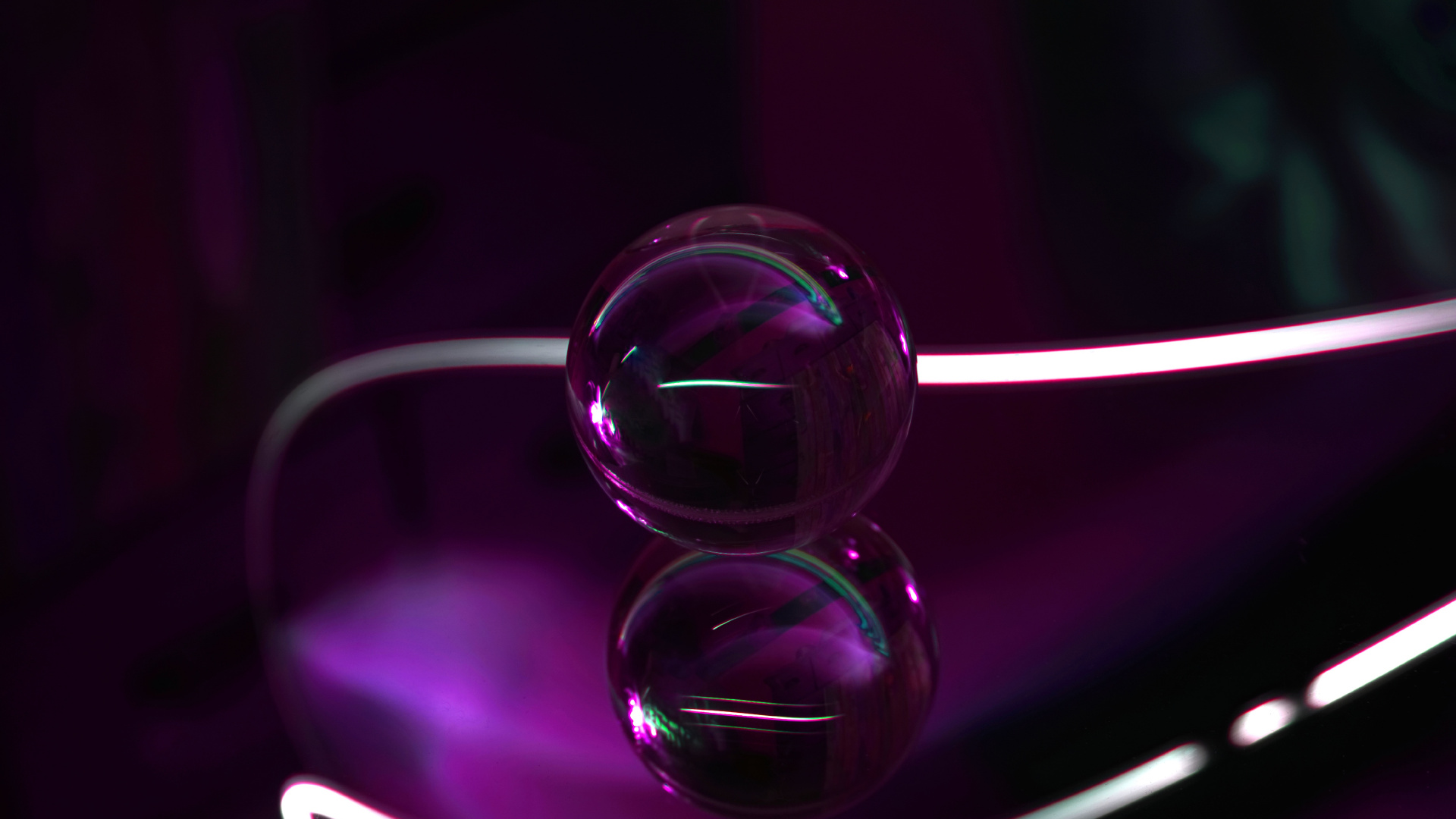 Luminaire Violet et Blanc. Wallpaper in 1920x1080 Resolution