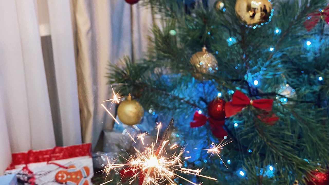 New Year, Christmas, Christmas Day, Christmas Tree, Fir. Wallpaper in 1280x720 Resolution