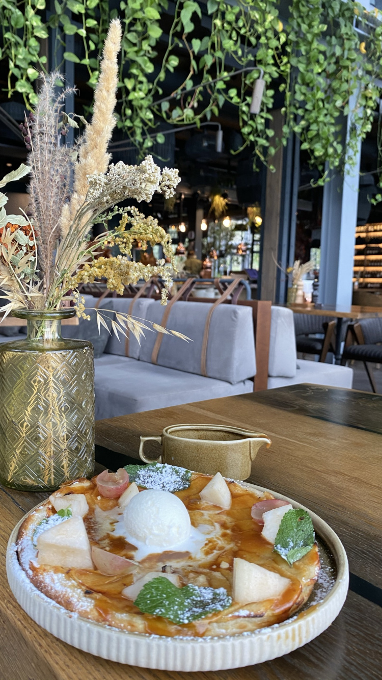 Brunch, Table, Mobilier, Aliment, Vaisselle. Wallpaper in 750x1334 Resolution