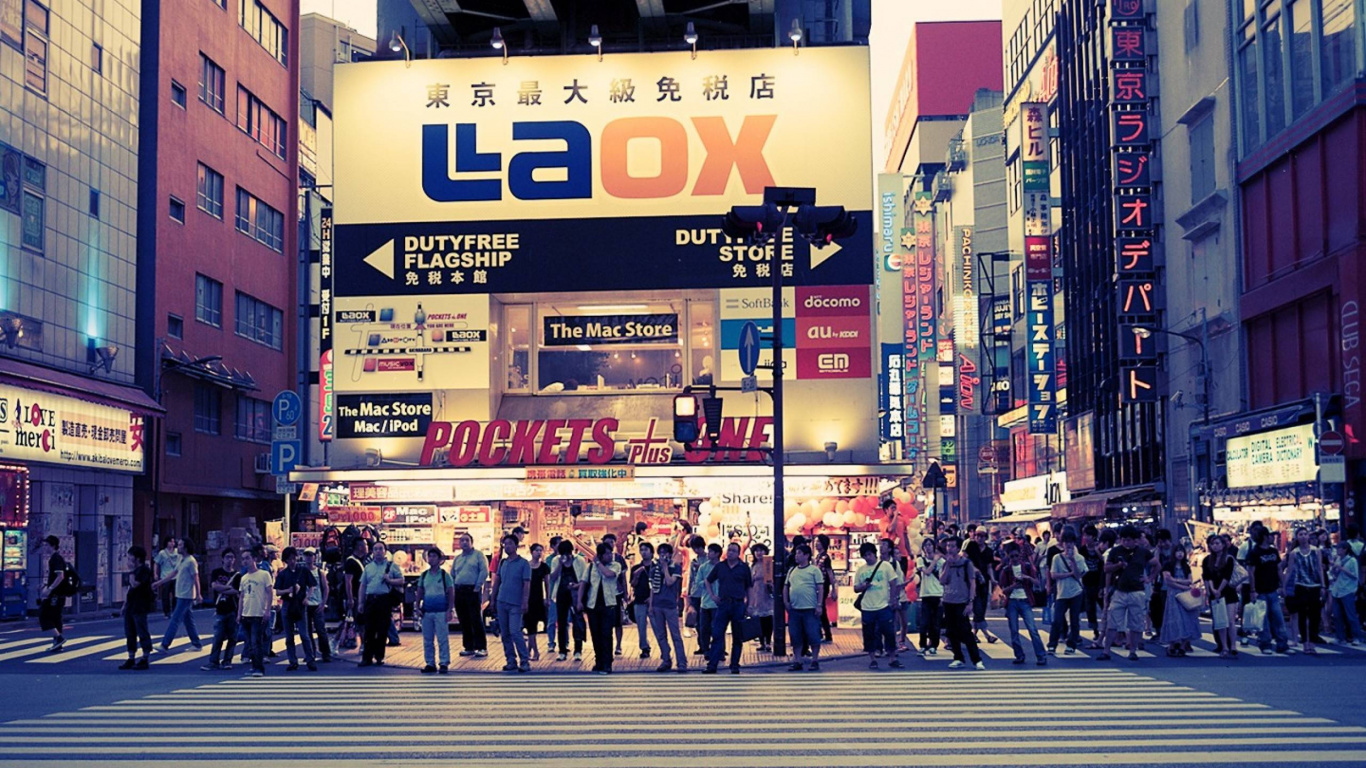 People Walking on Street During Daytime. Wallpaper in 1366x768 Resolution