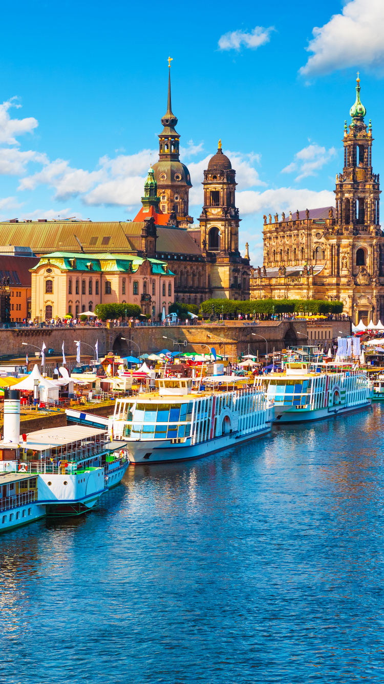 Boat on Dock Near Buildings During Daytime. Wallpaper in 750x1334 Resolution