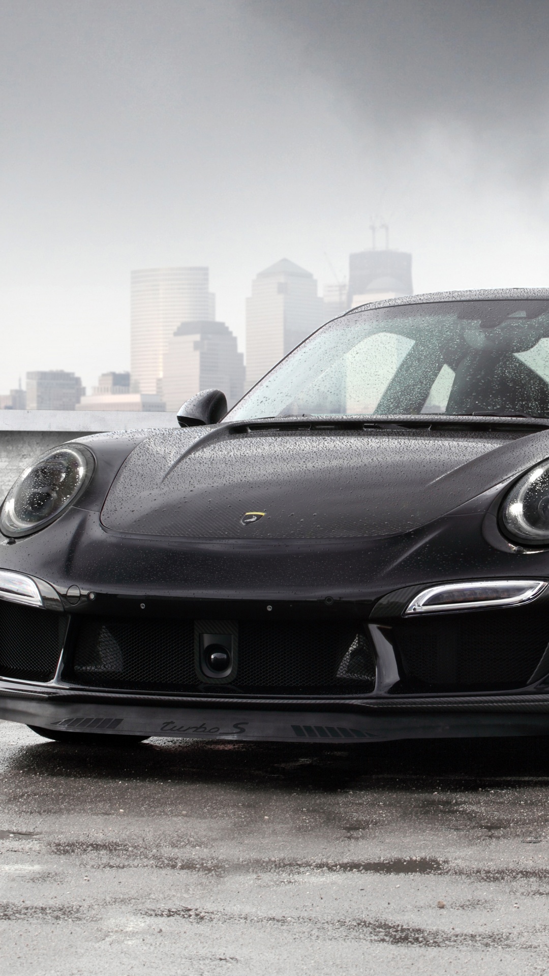 Porsche 911 Negro en la Carretera. Wallpaper in 1080x1920 Resolution
