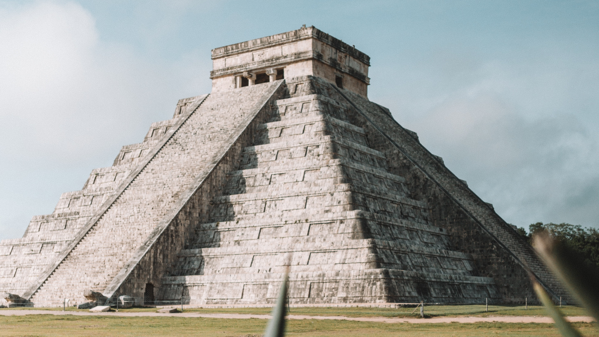 Gray Concrete Pyramid Under White Sky During Daytime. Wallpaper in 1920x1080 Resolution