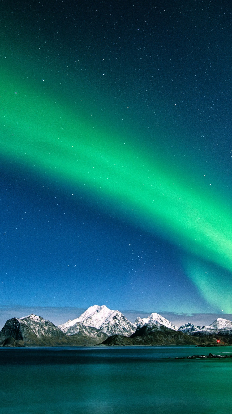 Les Lumières Du Nord, Aurora, Eau, Atmosphère, Green. Wallpaper in 750x1334 Resolution