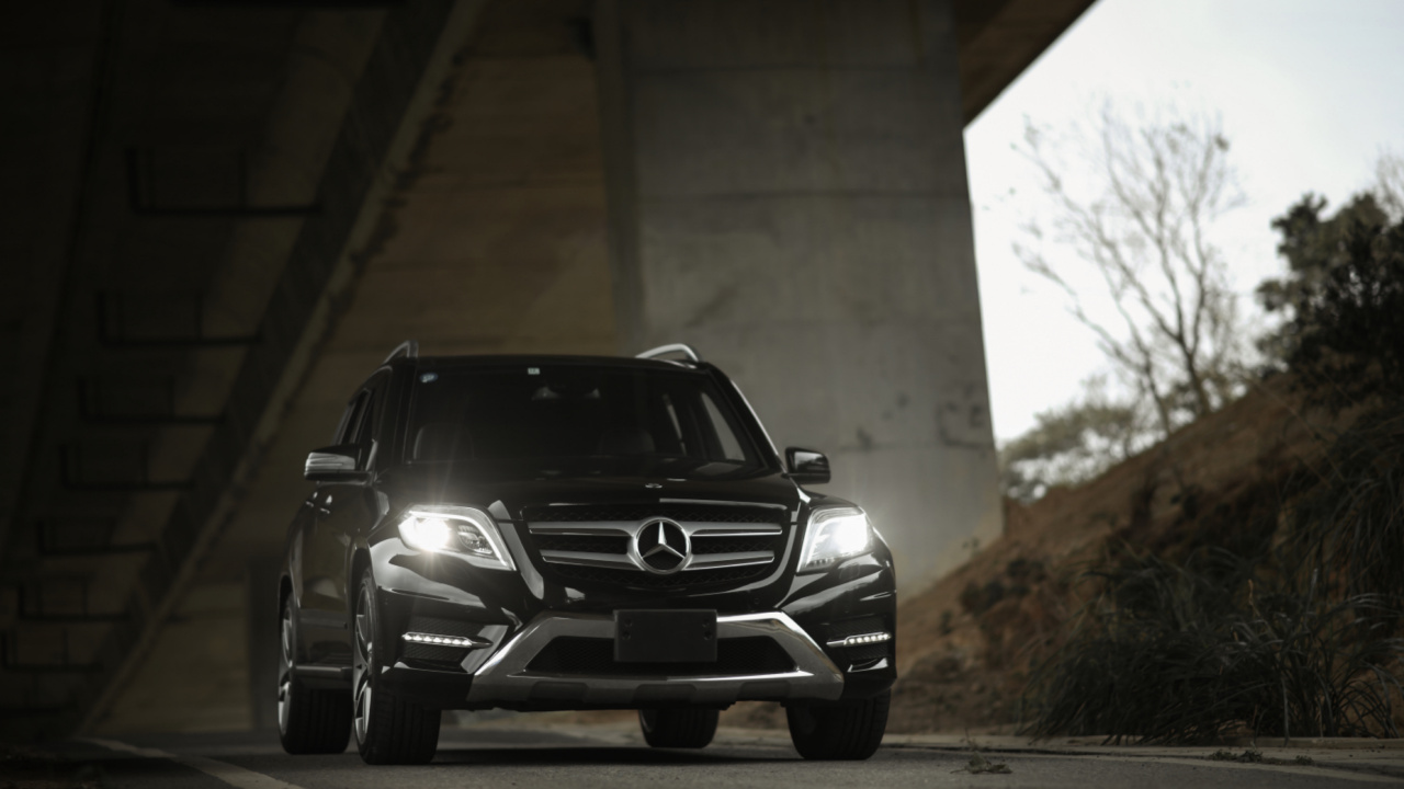 BMW m 3 Negro Estacionado en el Túnel. Wallpaper in 1280x720 Resolution