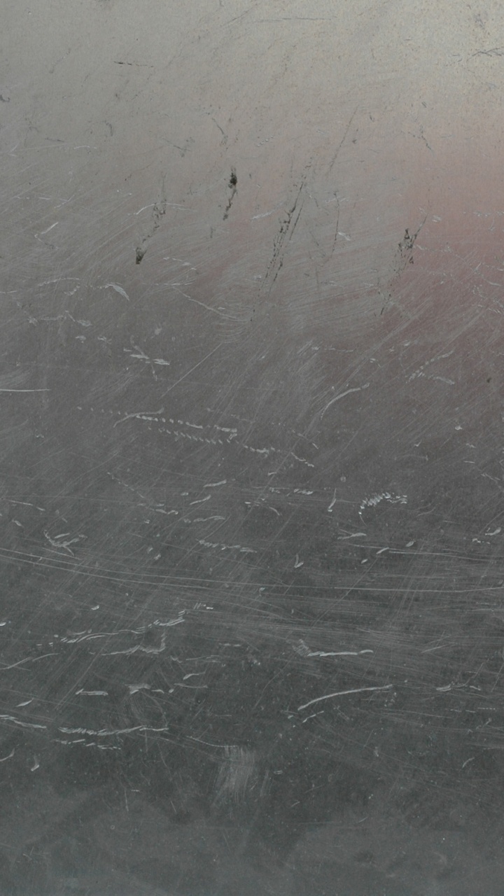 Ampoule Blanche Sur Mur Blanc. Wallpaper in 720x1280 Resolution