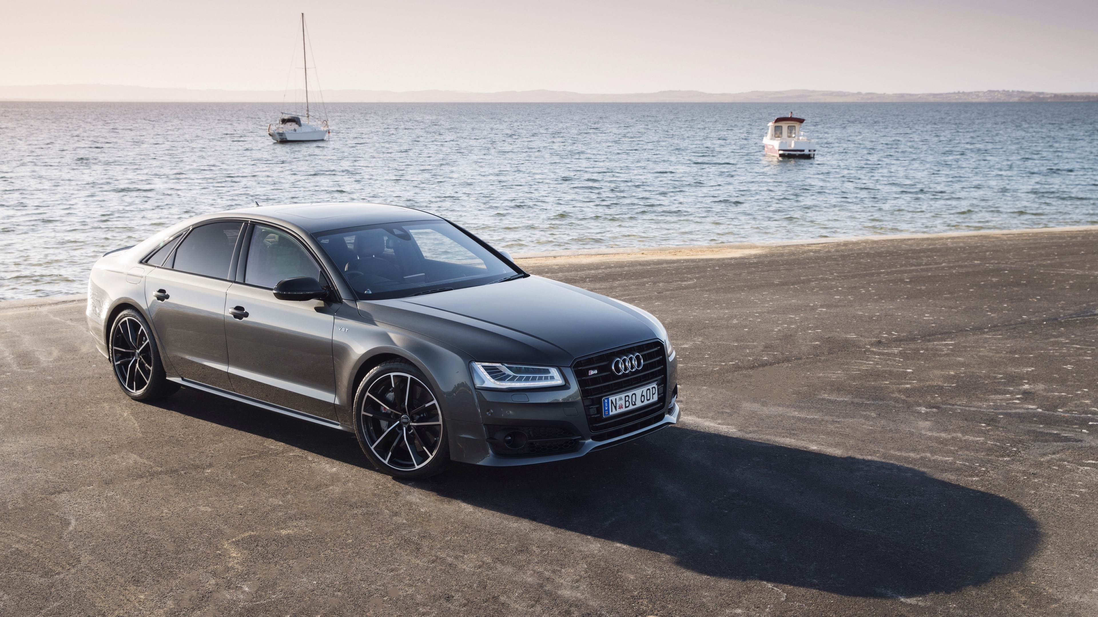 Audi Noir a 4 Sur la Plage Pendant la Journée. Wallpaper in 3840x2160 Resolution
