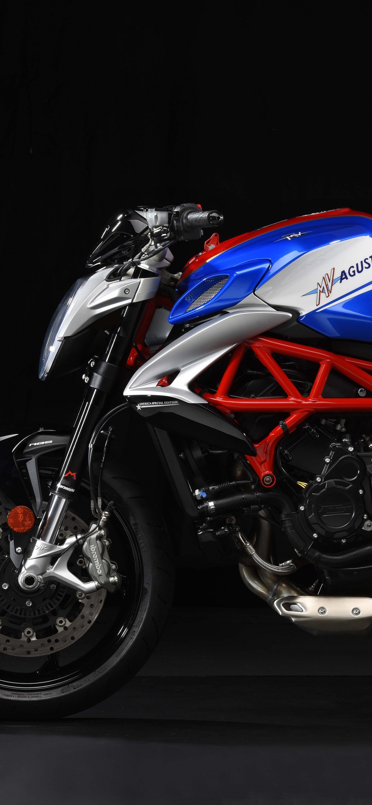 Blue and Black Sports Bike. Wallpaper in 1242x2688 Resolution