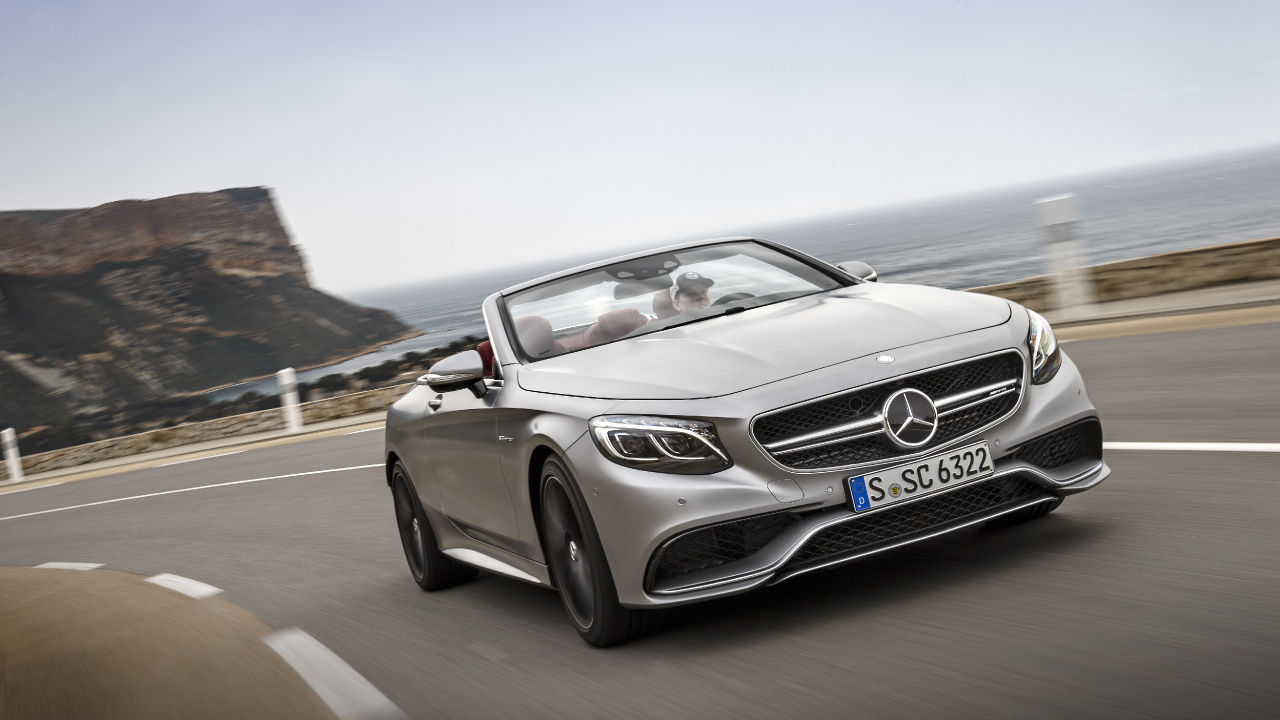 Gray Mercedes Benz Convertible Coupe on Road During Daytime. Wallpaper in 1280x720 Resolution