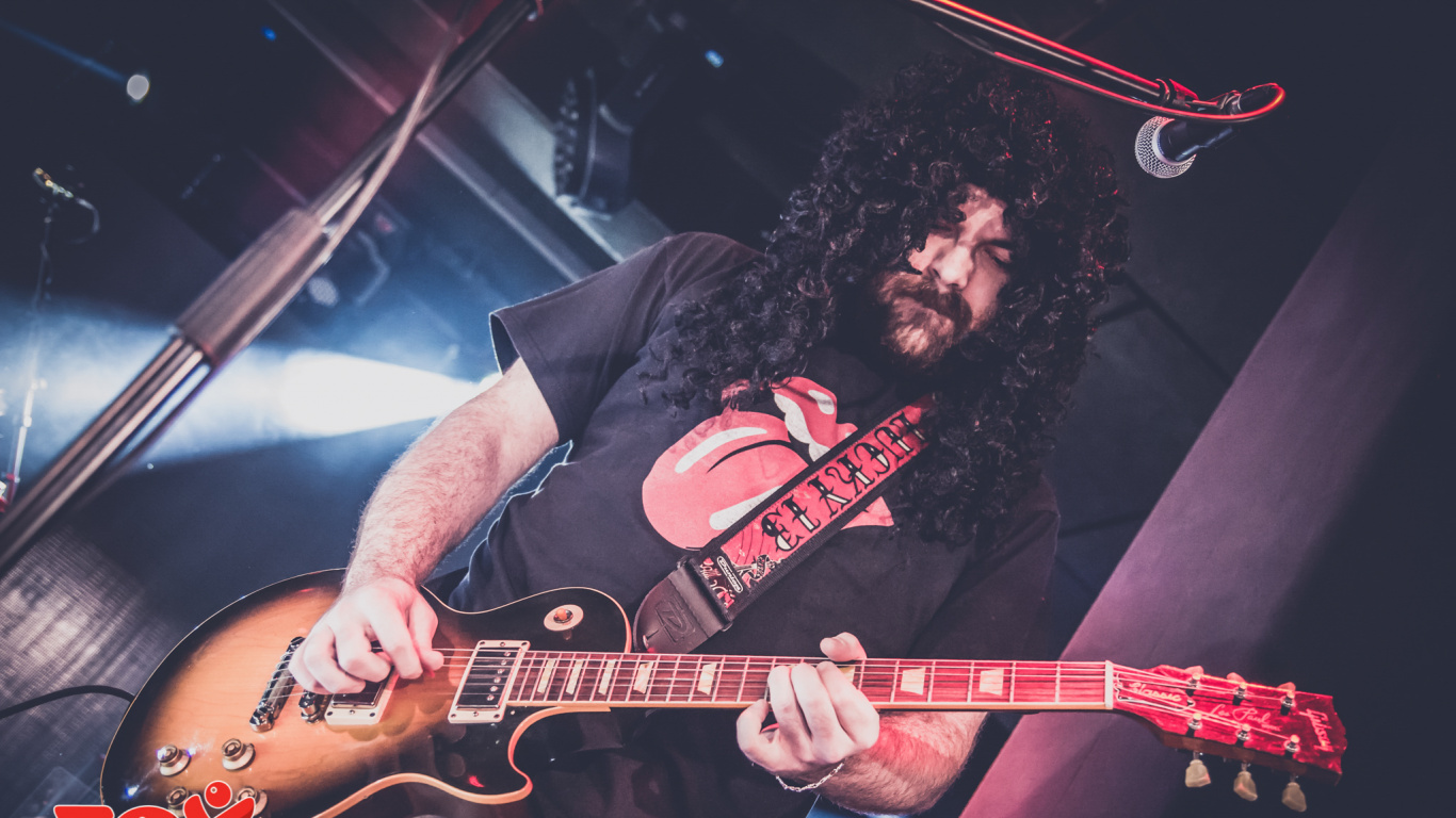 El Bajista, Concierto de Rock, Bass Guitar, Guitarra Eléctrica, Guitarra. Wallpaper in 1366x768 Resolution
