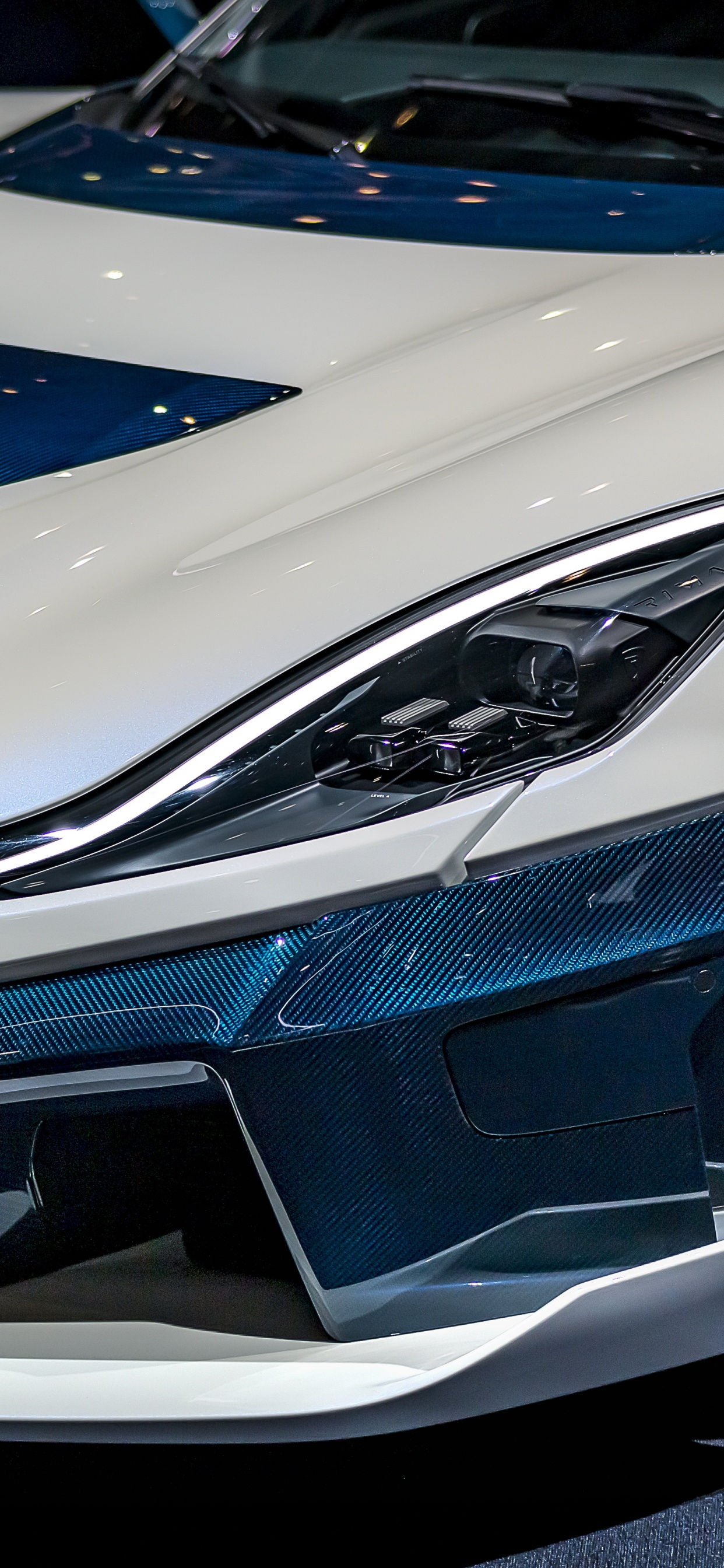 Weiß Und Blau Bmw m 3. Wallpaper in 1242x2688 Resolution