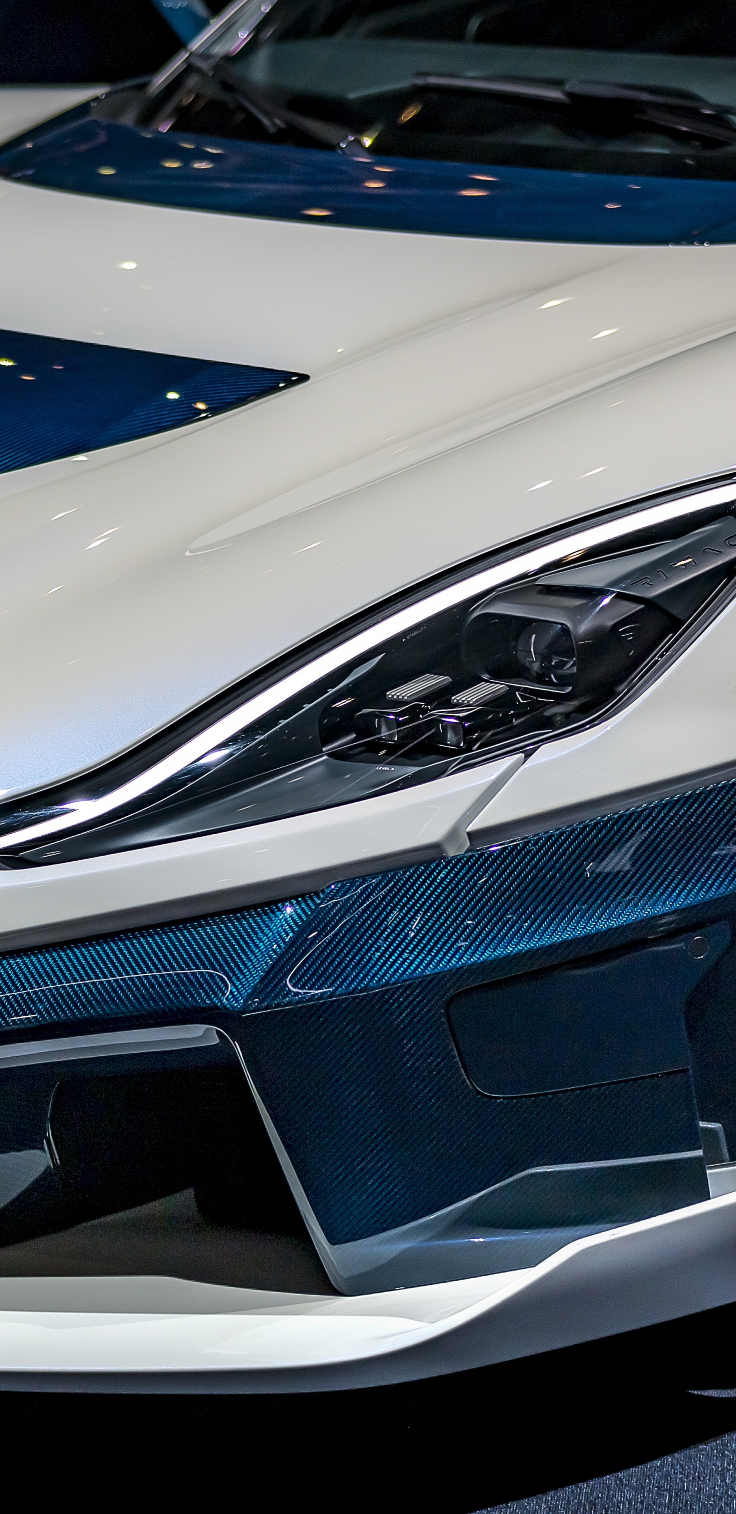 Bmw m 3 Blanco y Azul. Wallpaper in 1440x2960 Resolution