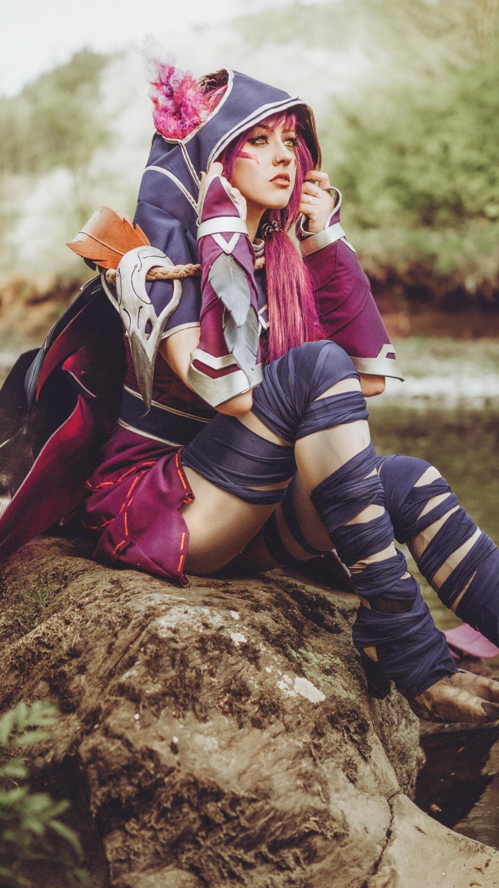 Cosplay, La Gente en la Naturaleza, Belleza, Prendas de Vestir Exteriores, Enfoque. Wallpaper in 720x1280 Resolution