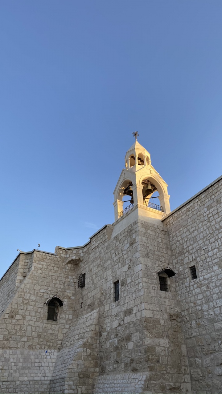 Middle Ages, Medieval Architecture, Ancient History, Body of Water, Nature. Wallpaper in 720x1280 Resolution