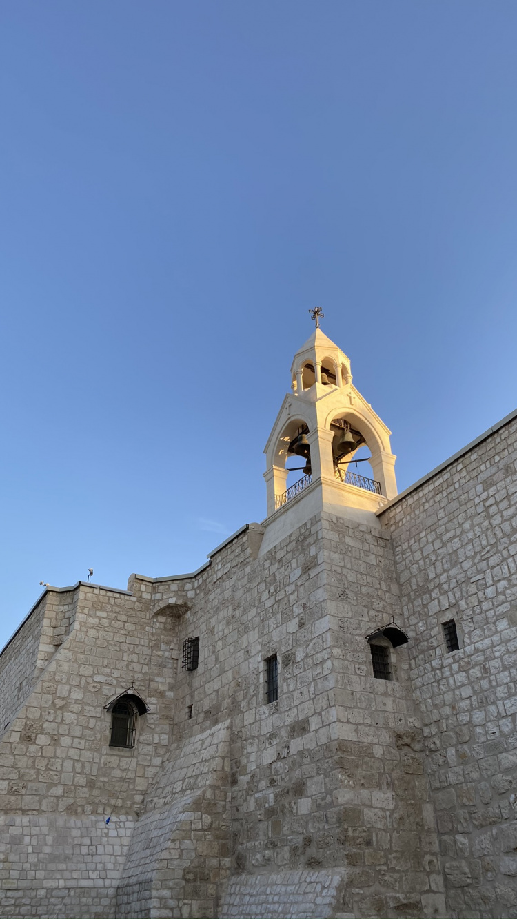 Middle Ages, Medieval Architecture, Ancient History, Body of Water, Nature. Wallpaper in 750x1334 Resolution