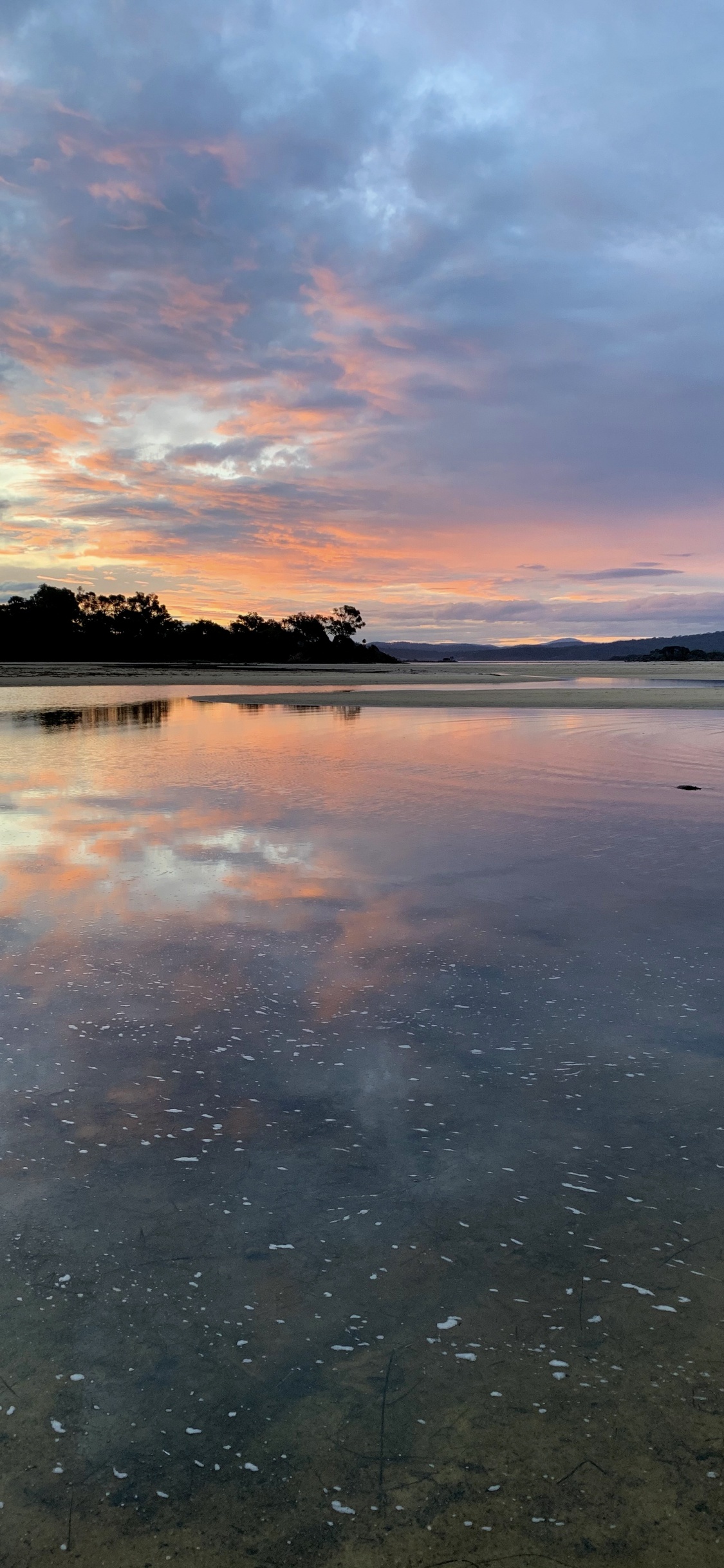 Reflection, Cloud, Water, Atmosphere, Water Resources. Wallpaper in 1125x2436 Resolution