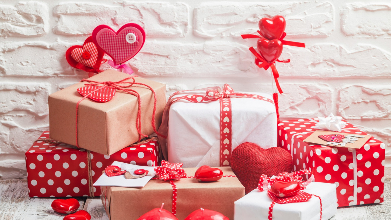 Gift, Valentines Day, Heart, Party Favor, Wedding Favors. Wallpaper in 1366x768 Resolution