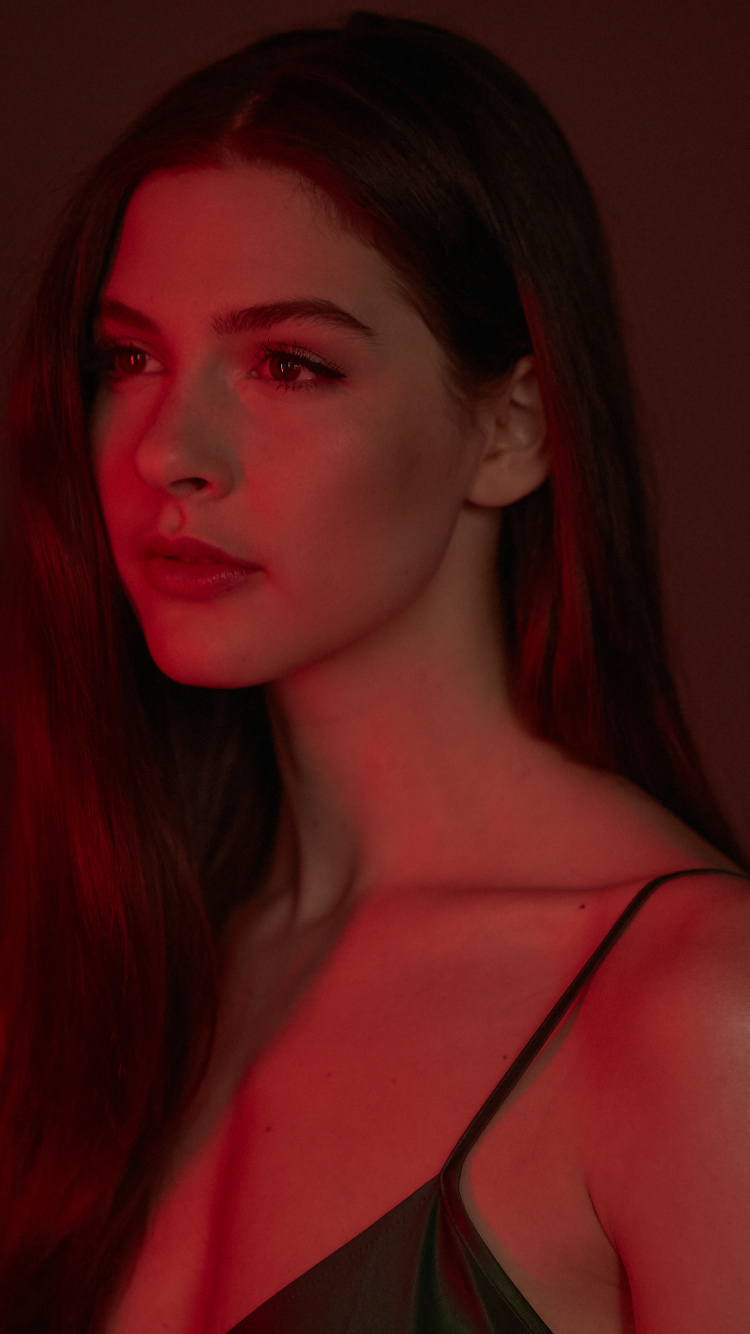 Beauty, VVAVES, Boys Like You, Face, Hair. Wallpaper in 750x1334 Resolution