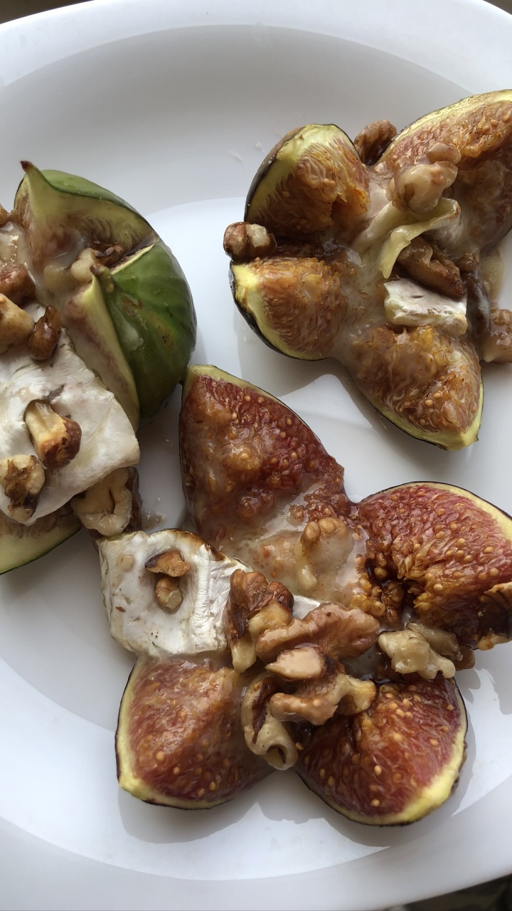 Dish, Vegetarian Cuisine, Food, Ingredient, Dishware. Wallpaper in 720x1280 Resolution