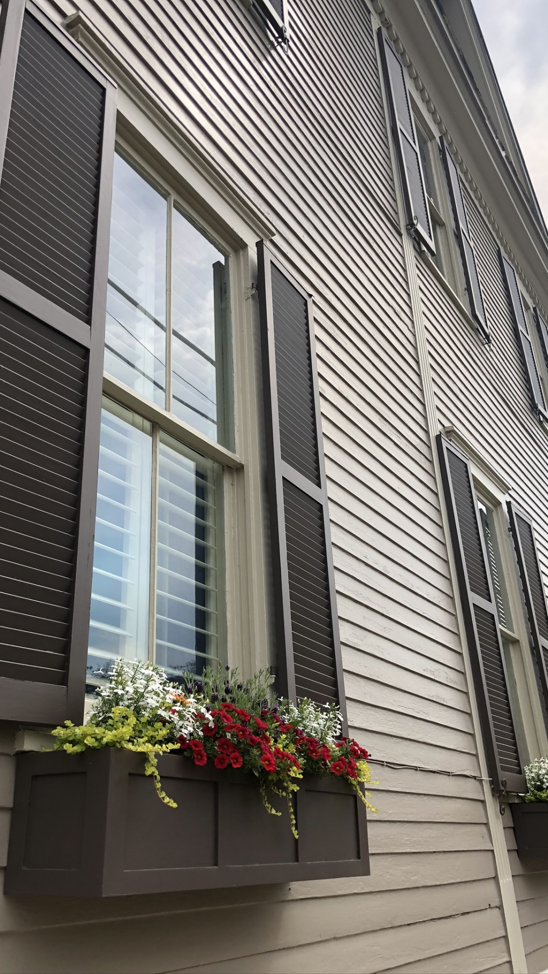 Parement, Fenêtre, Immobilier, Fenêtre à Guillotine, Toit. Wallpaper in 1080x1920 Resolution