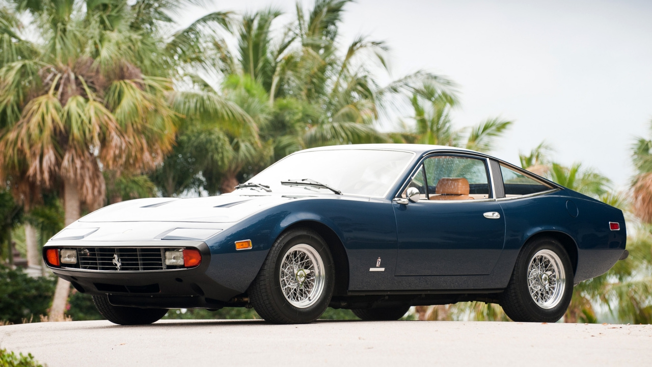 Blaues Bmw m 3 Coupe Tagsüber Unterwegs. Wallpaper in 1280x720 Resolution