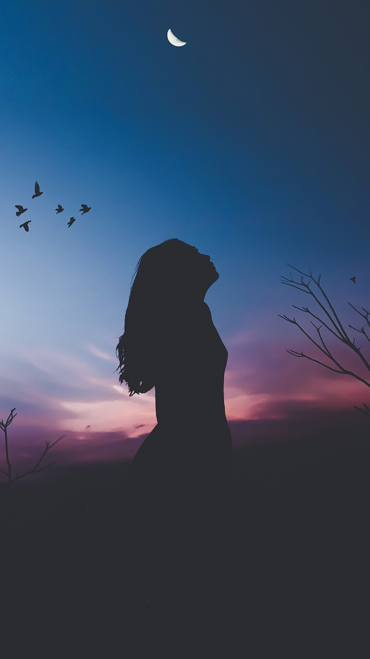 Atmosphäre, Cloud, Mond, Azure, Astronomisches Objekt. Wallpaper in 750x1334 Resolution