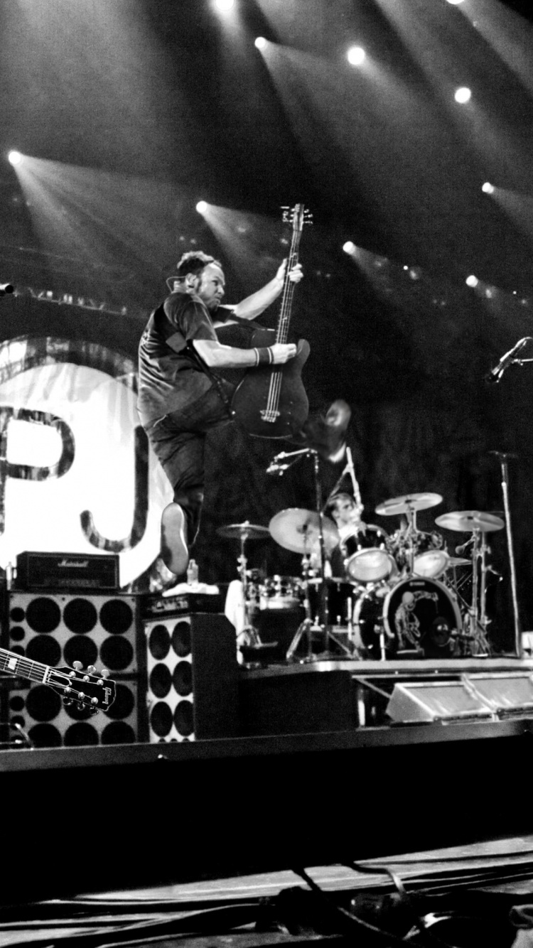 Performance, Divertissement, Concert, Concert de Rock, Tambour. Wallpaper in 750x1334 Resolution