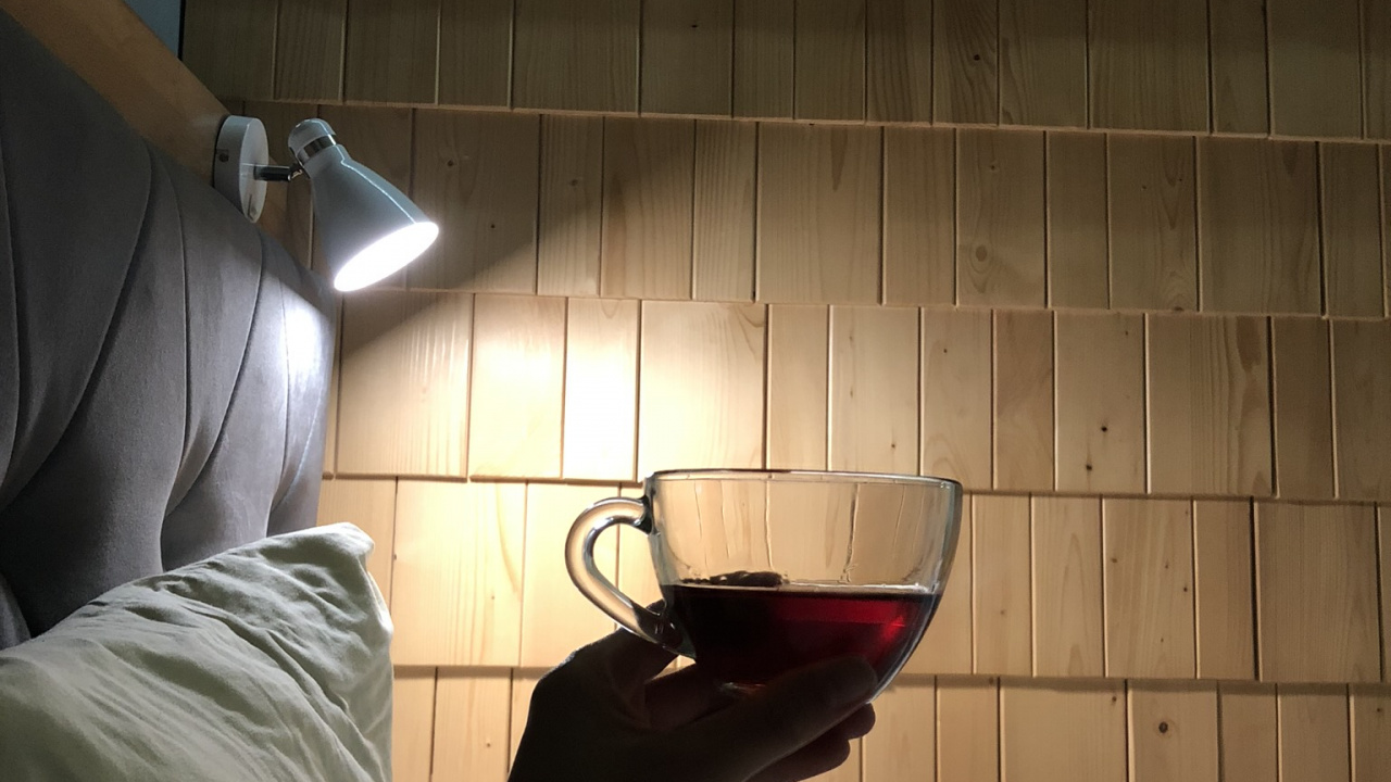 Licht, Fenster, Wein, Becher, Drinkware. Wallpaper in 1280x720 Resolution