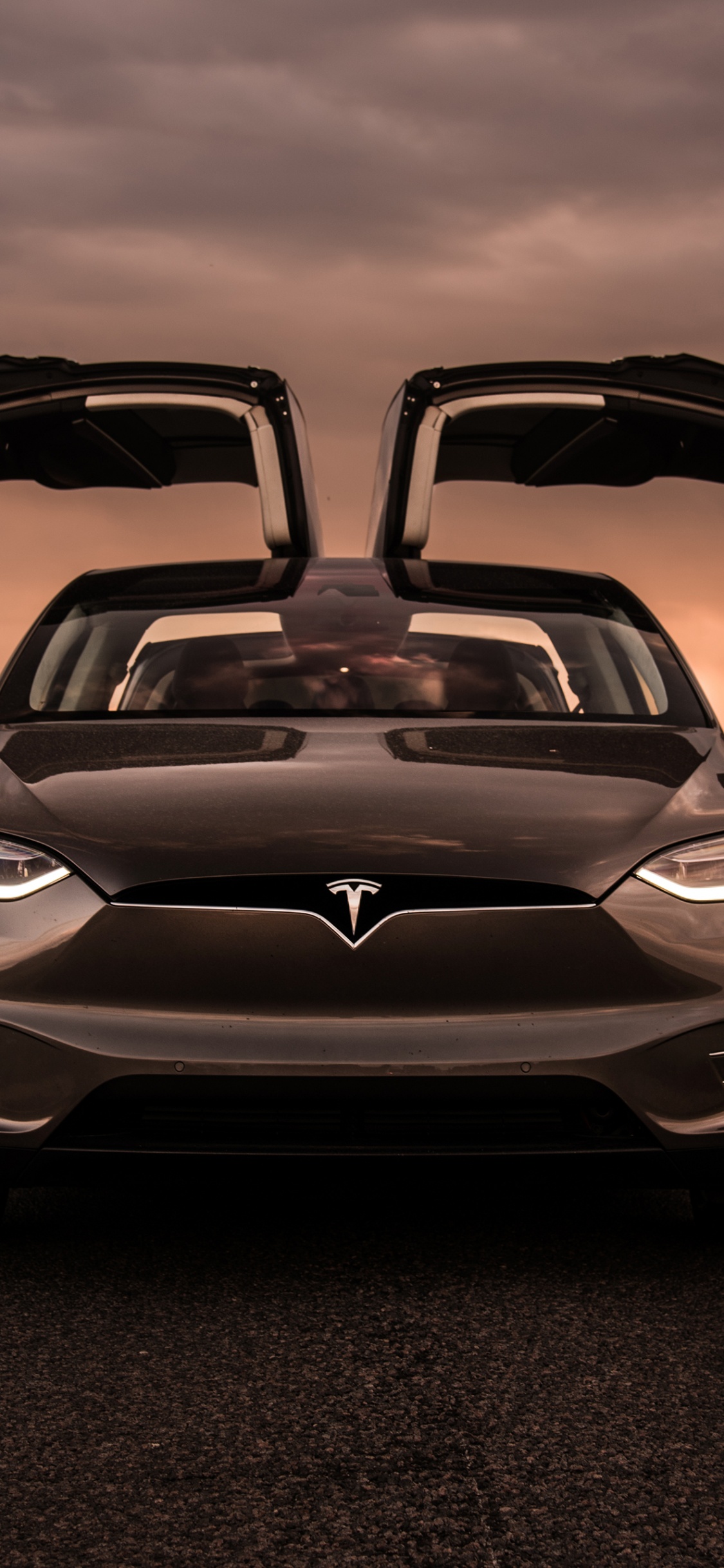 Bmw m 3 Noir Sur Route Pendant la Journée. Wallpaper in 1125x2436 Resolution